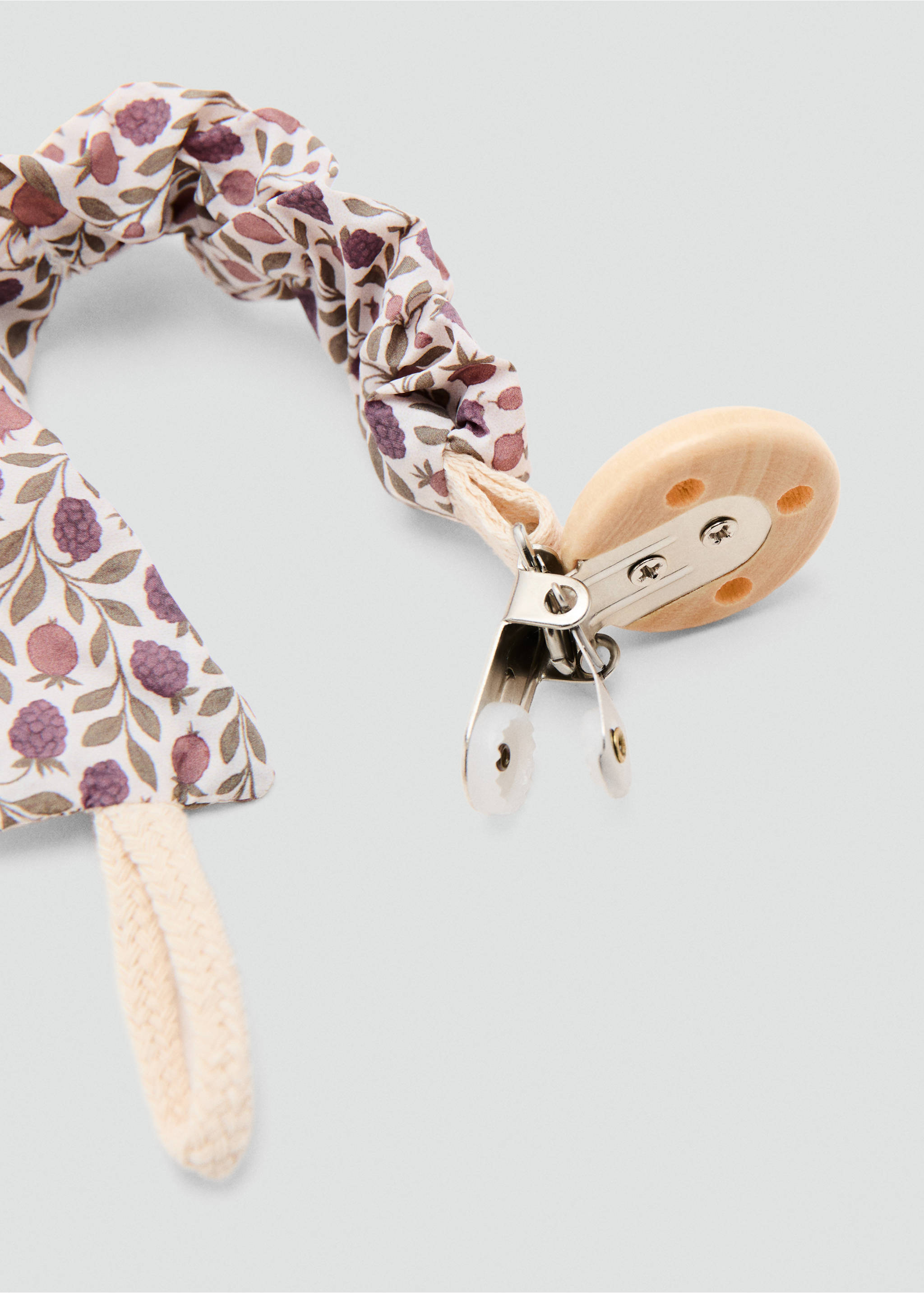 Printed brooch pacifier holder - Medium plane, Off White. Ref: 27068276-00.