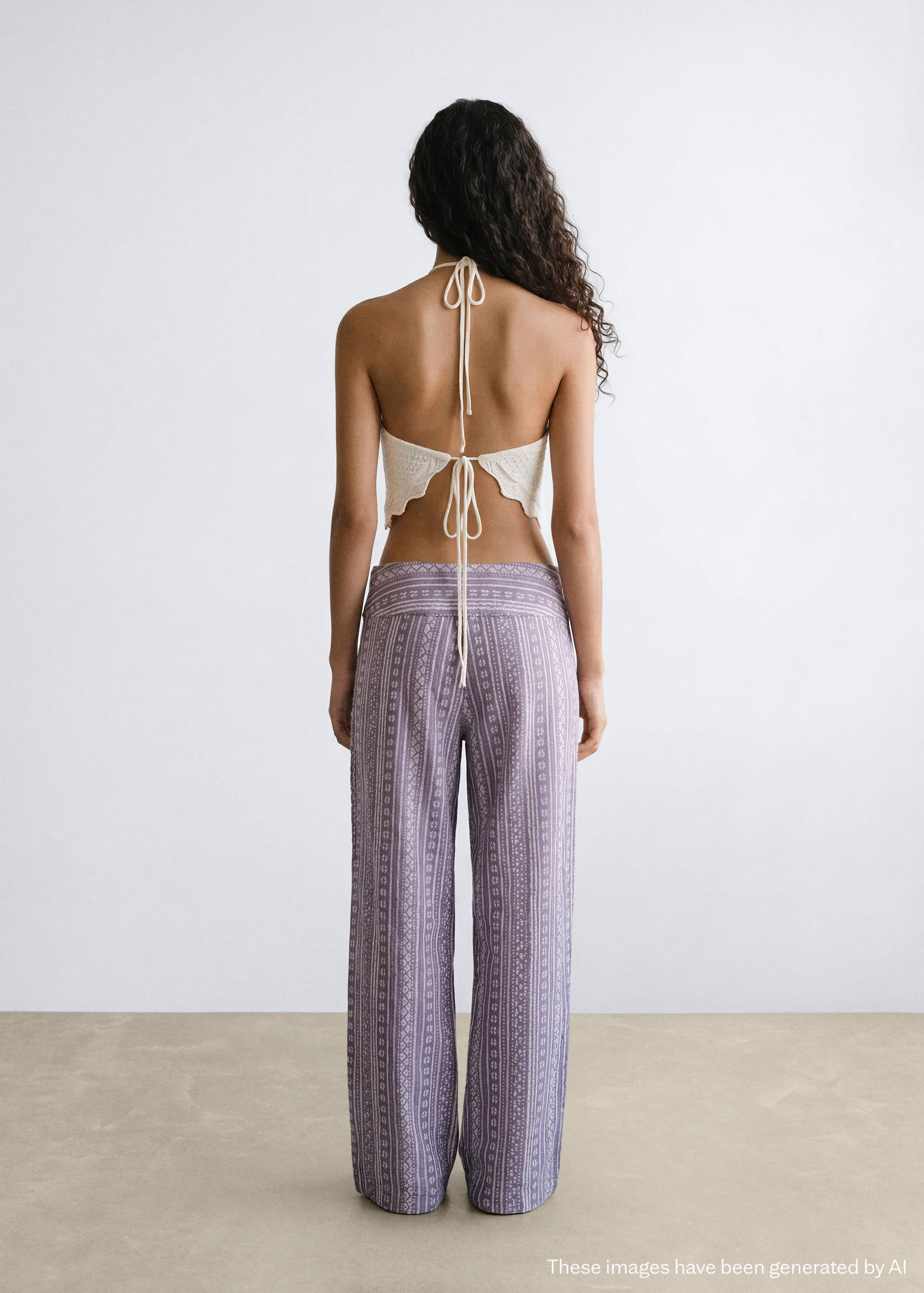 Flowy printed trousers - Reverse of the article