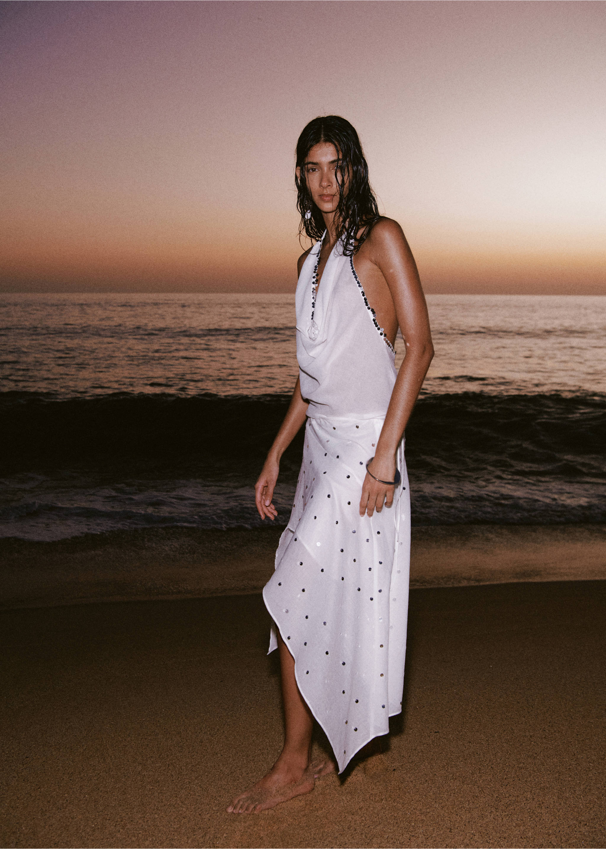 Top à col drapé avec sequins - Plan général, Blanc cassé. Ref: 27068654-00.