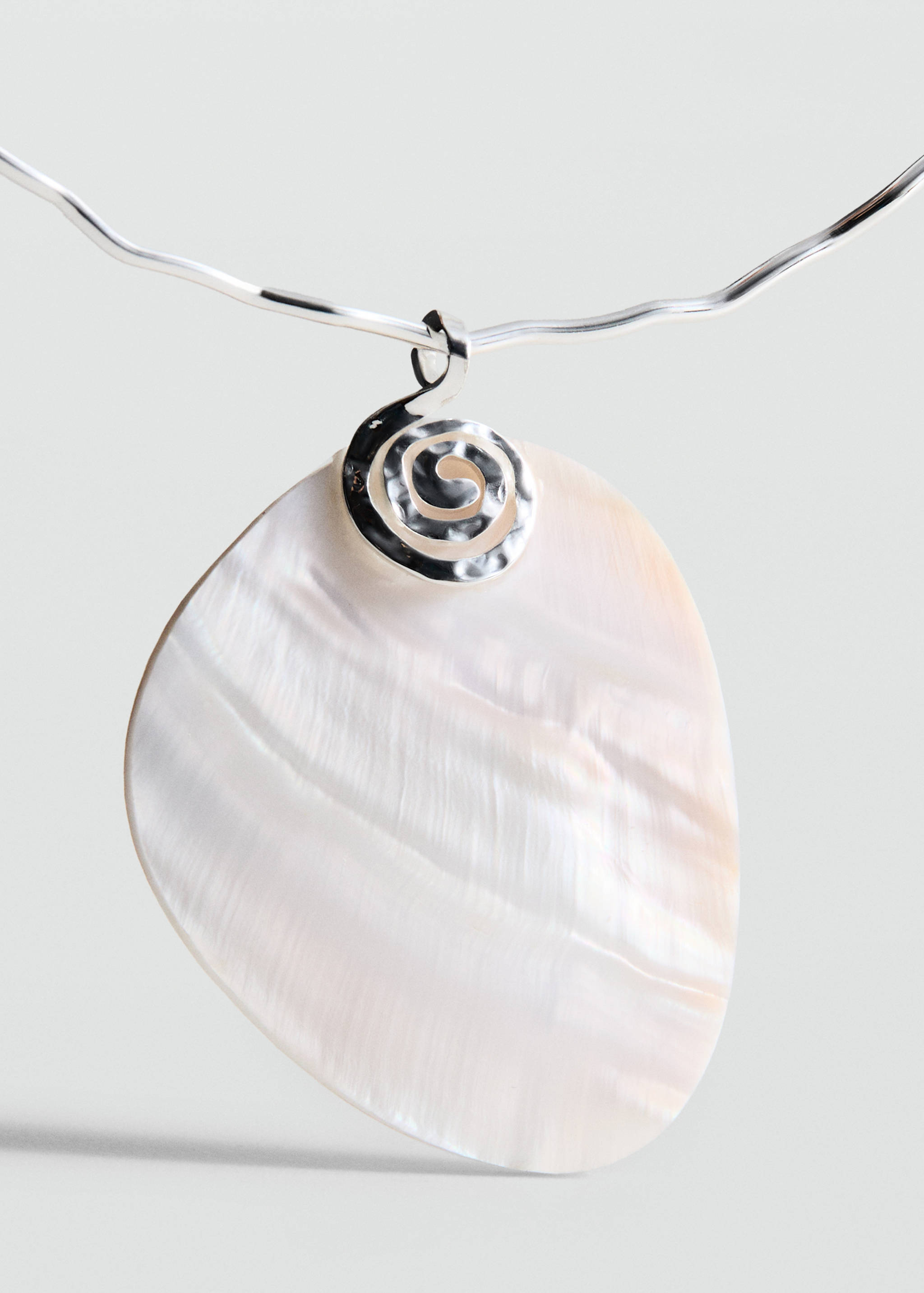 Жесткое ожерелье с ракушками - Деталь изделия 1