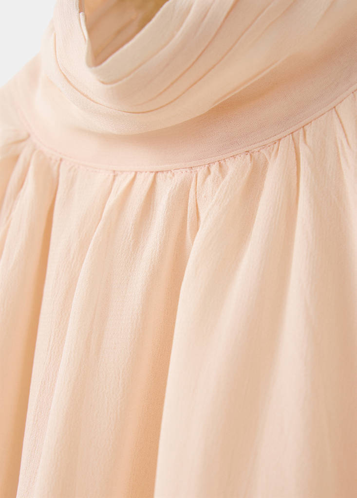 Flowy dress with embroidered details — Pale Pink
