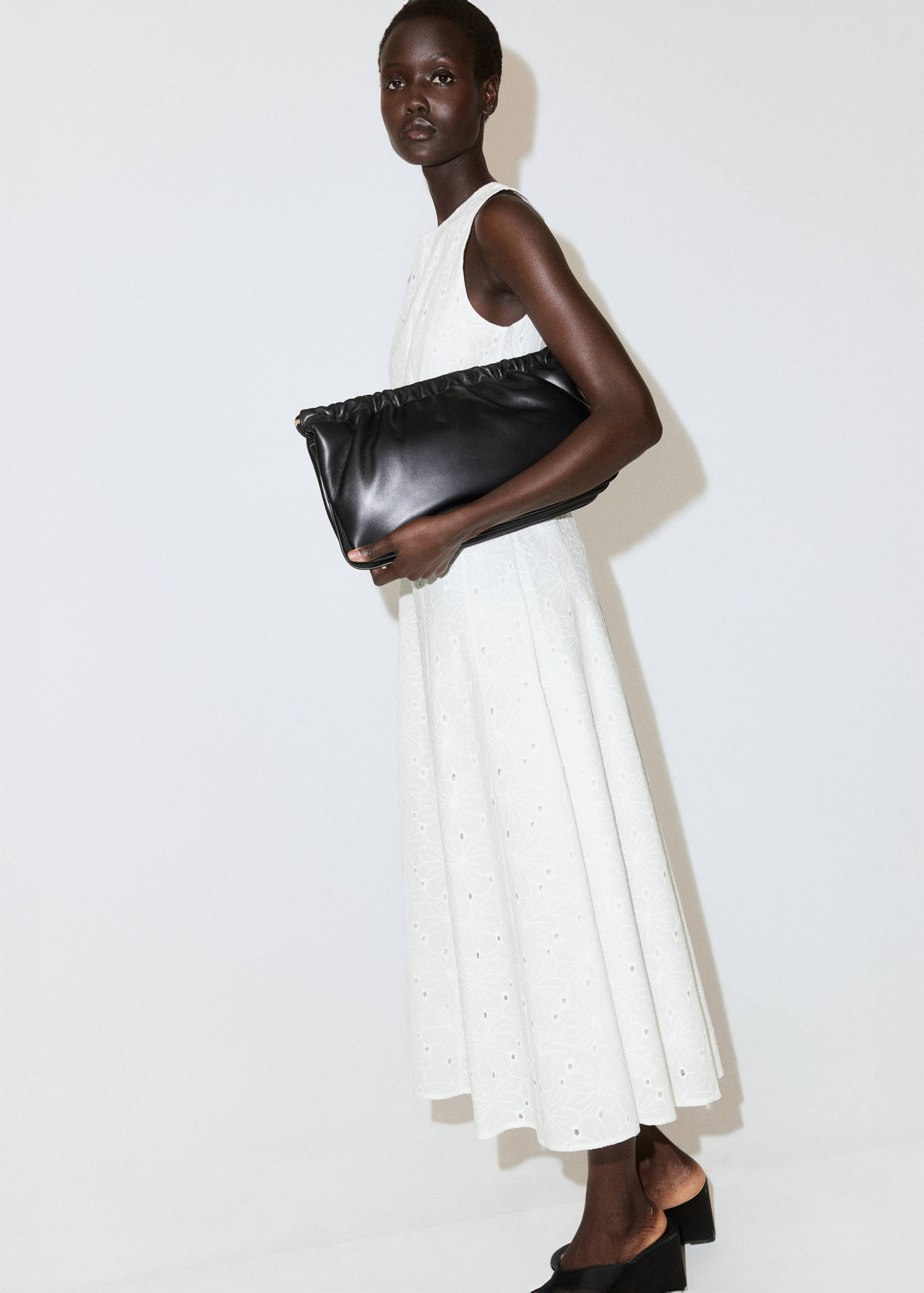 Embroidered midi dress - Details of the article 2