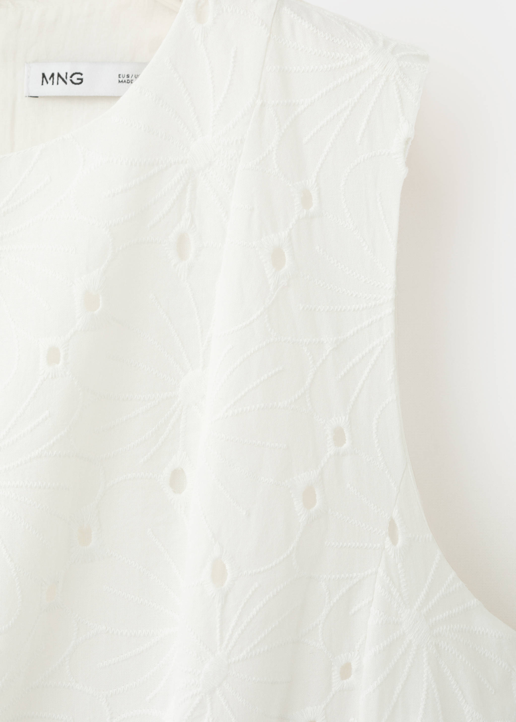 A-line dress with broderie anglaise embroidery - Details of the article 8