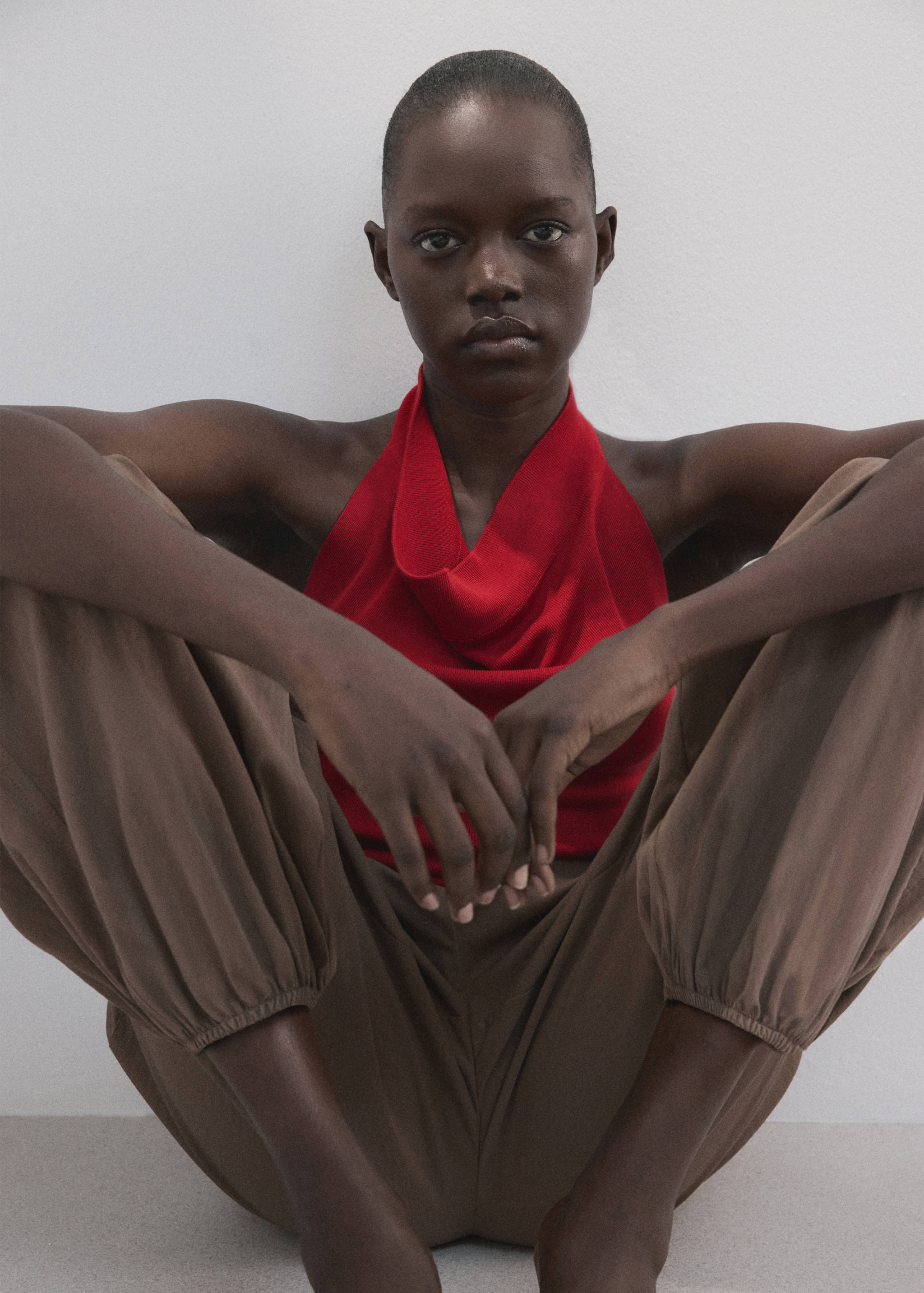 Halter-neck lyocell top - Details of the article 2