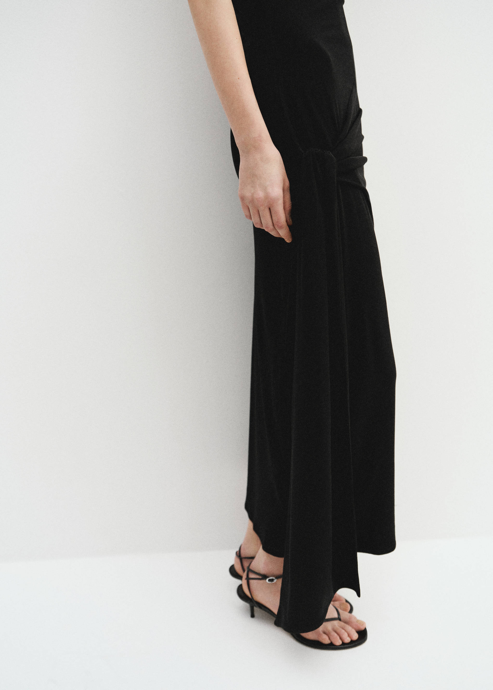 Halter dress with bow - Details of the article 4