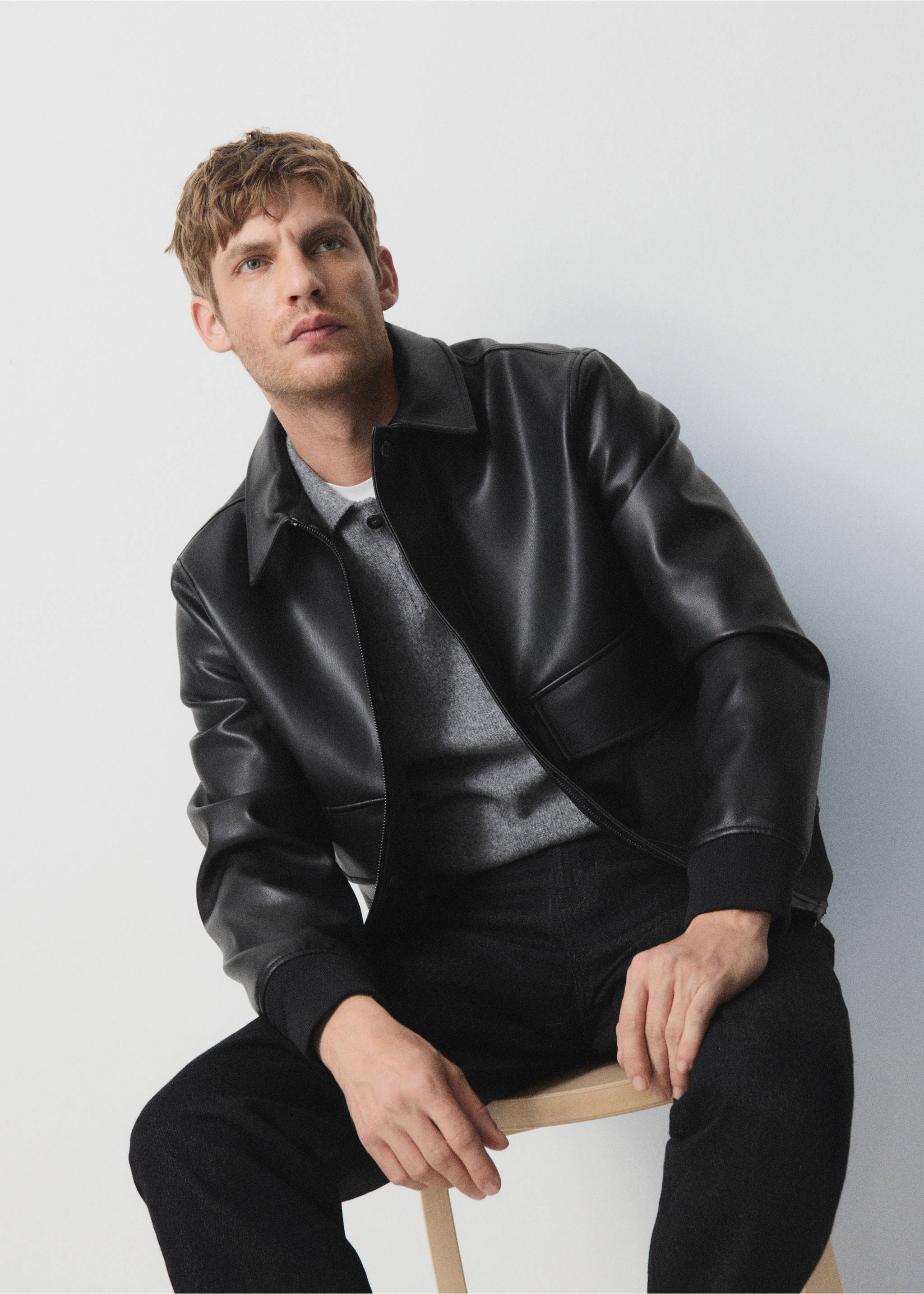 Chaqueta efecto piel bolsillos - Detalle del artículo 3, Negro. Ref: 27071173-00.