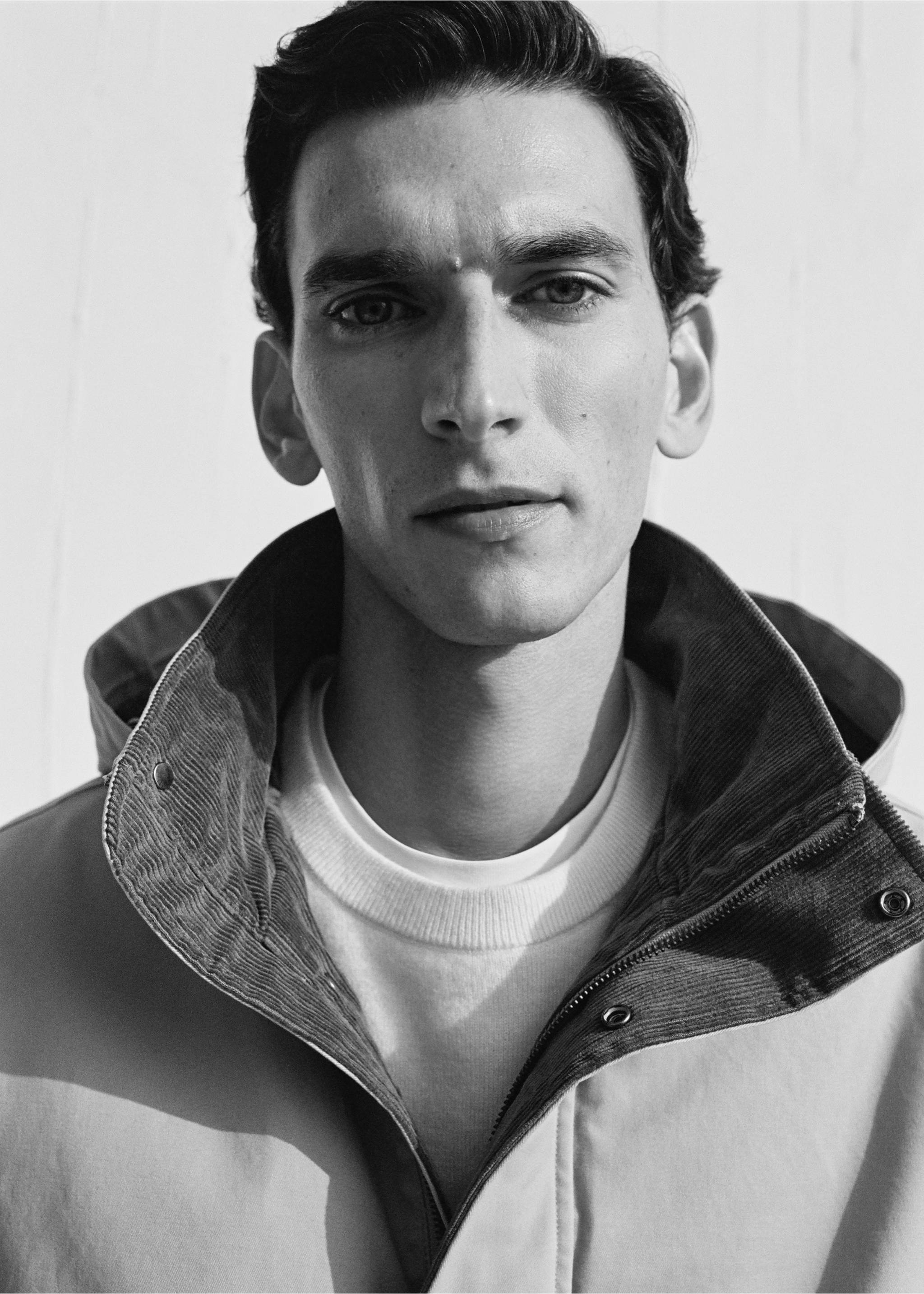 Padded parka with detachable inner jacket - Details of the article 5, Sand. Ref: 27071174-00.