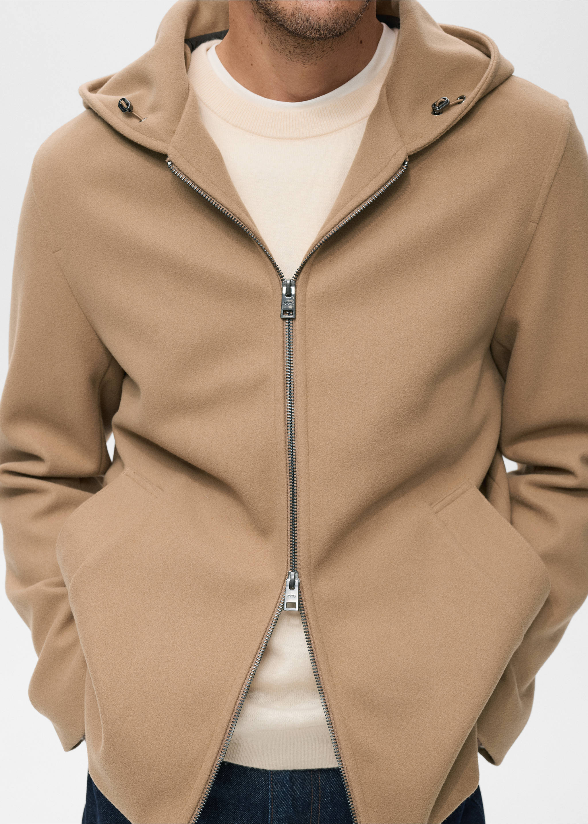 Cloth jacket with hood - Details of the article 2, Medium Brown. Ref: 27071175-00.