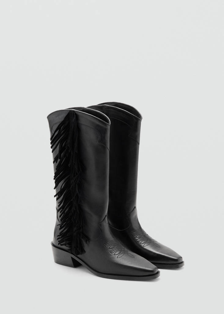 Tall leather boots with tassels — Black