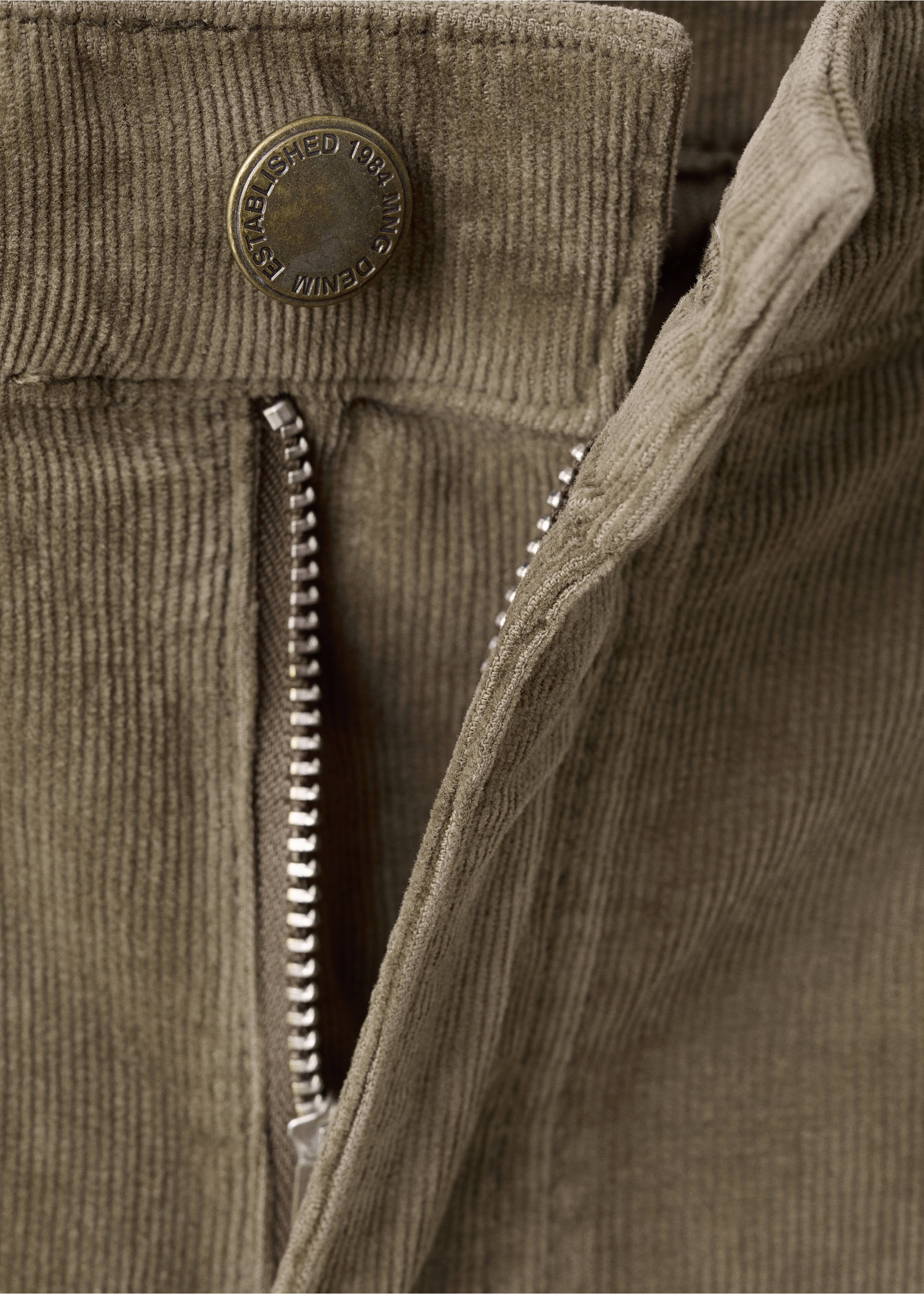 Zvonové džíny s manšestrem - Detail zboží 8, Středně hnědá. Ref: 27071186-00.