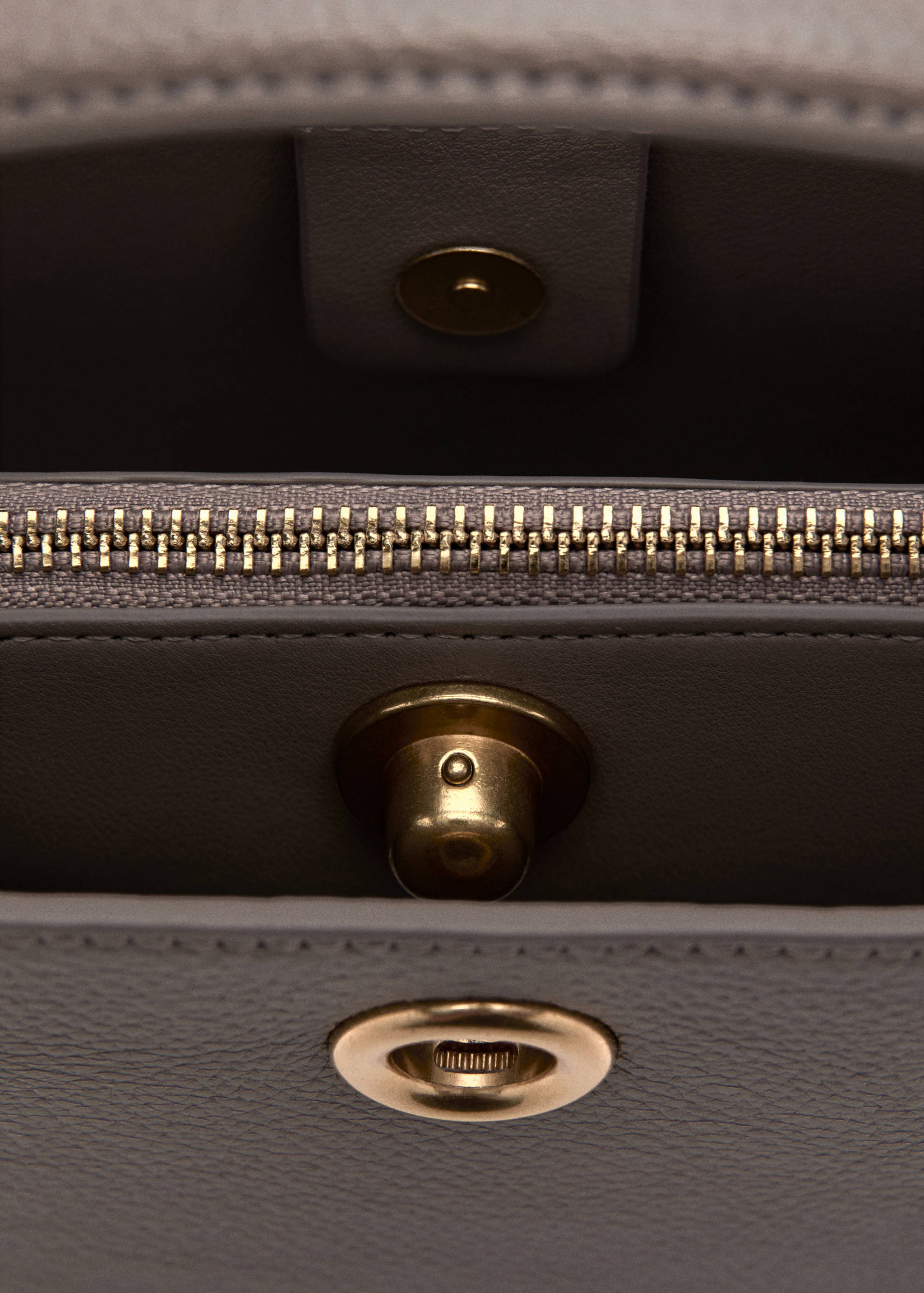 Small bucket bag with metal detail - Details of the article 1