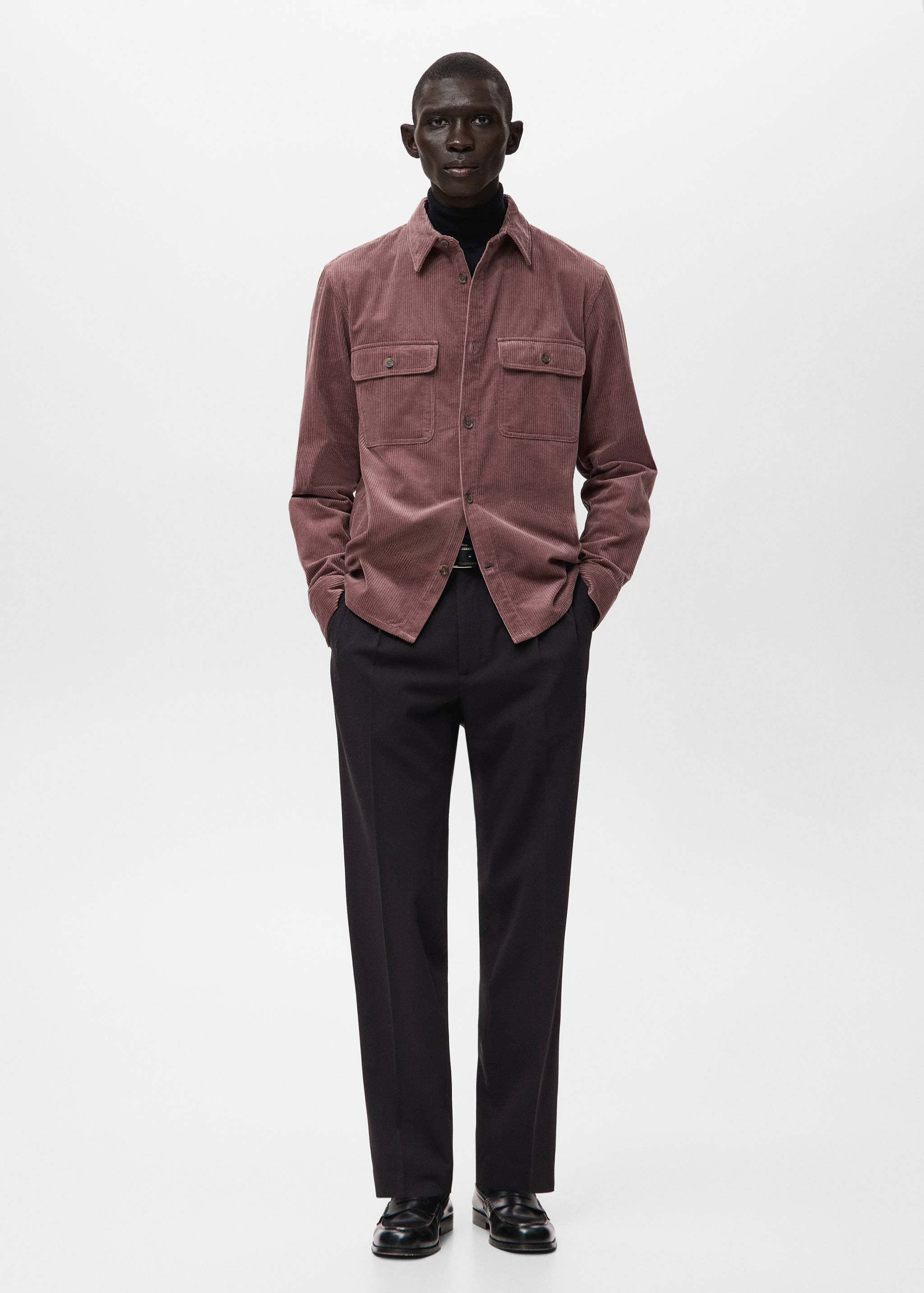 Вельветовая верхняя рубашка с карманами - Общий план