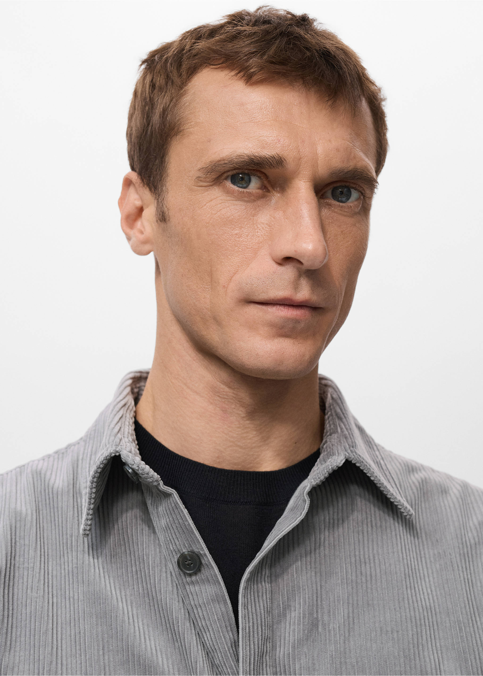 Вельветовая верхняя рубашка с карманами - Деталь изделия 1, Меланжевый светло-серый. Ref: 27071198-00.