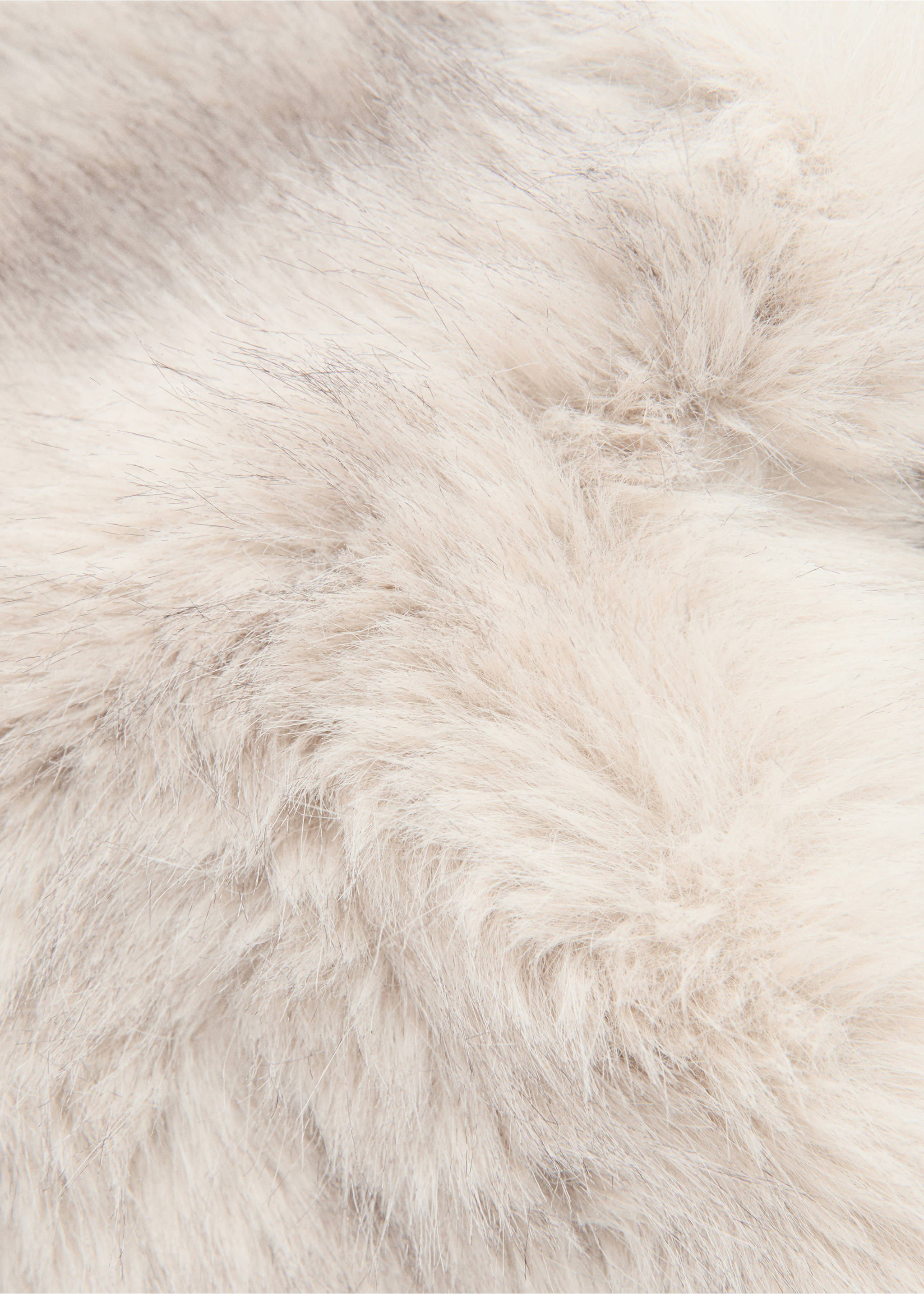 Faux-fur beanie - Details of the article 1, Beige. Ref: 27071200-00.