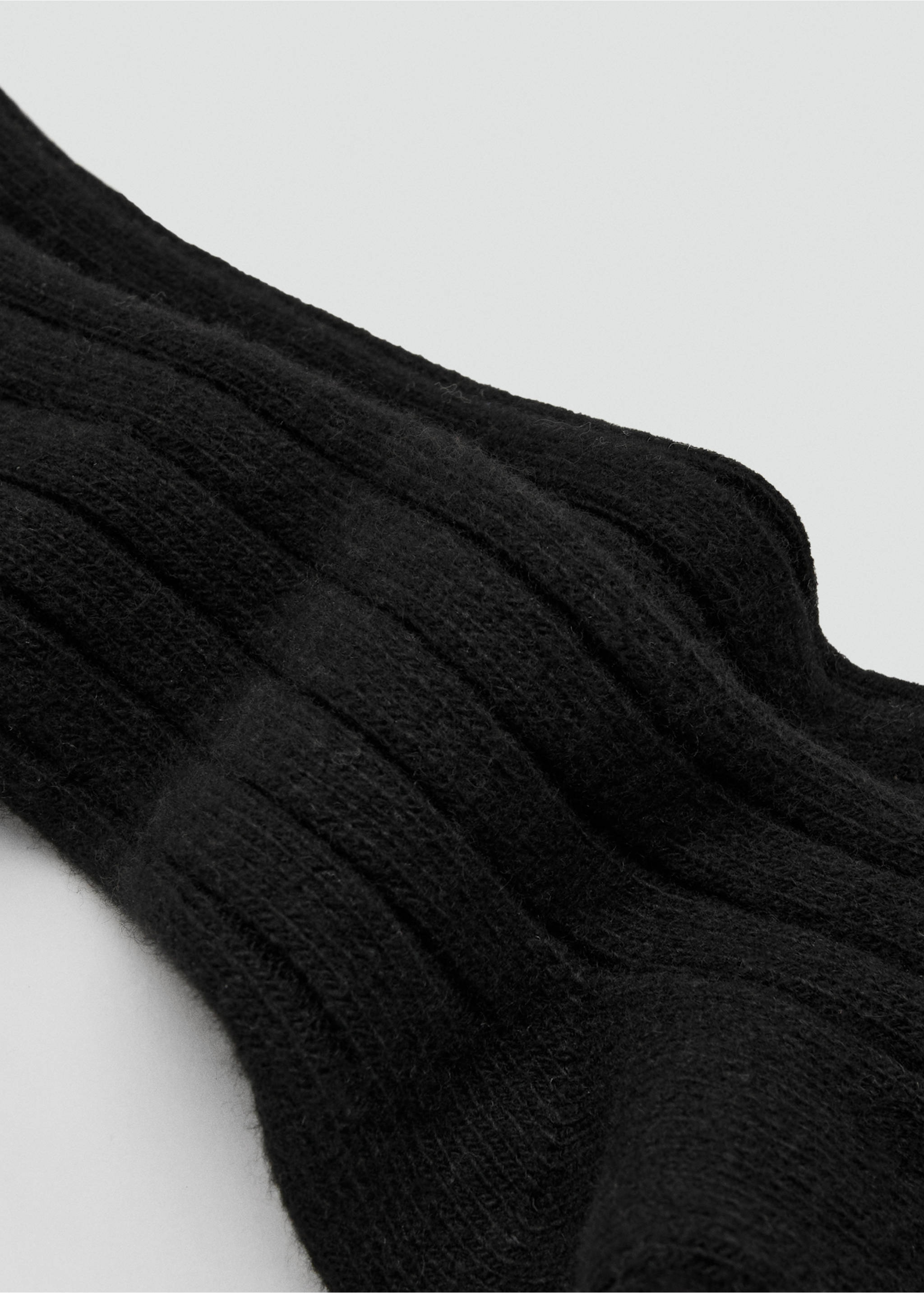Ribbed wool blend socks - Details of the article 2, Black. Ref: 27071201-00.