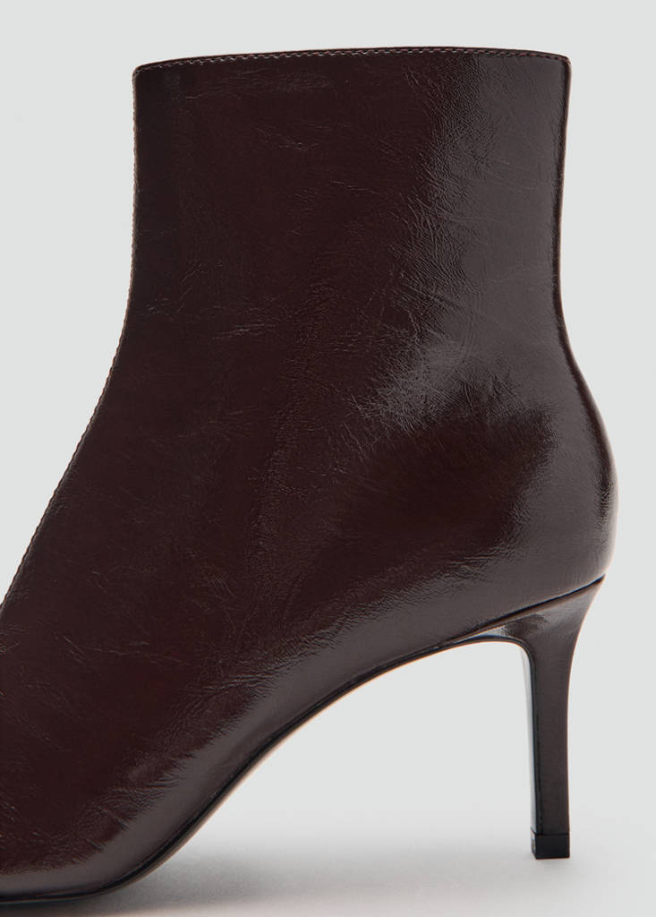Pointed heel ankle boot — Burgundy