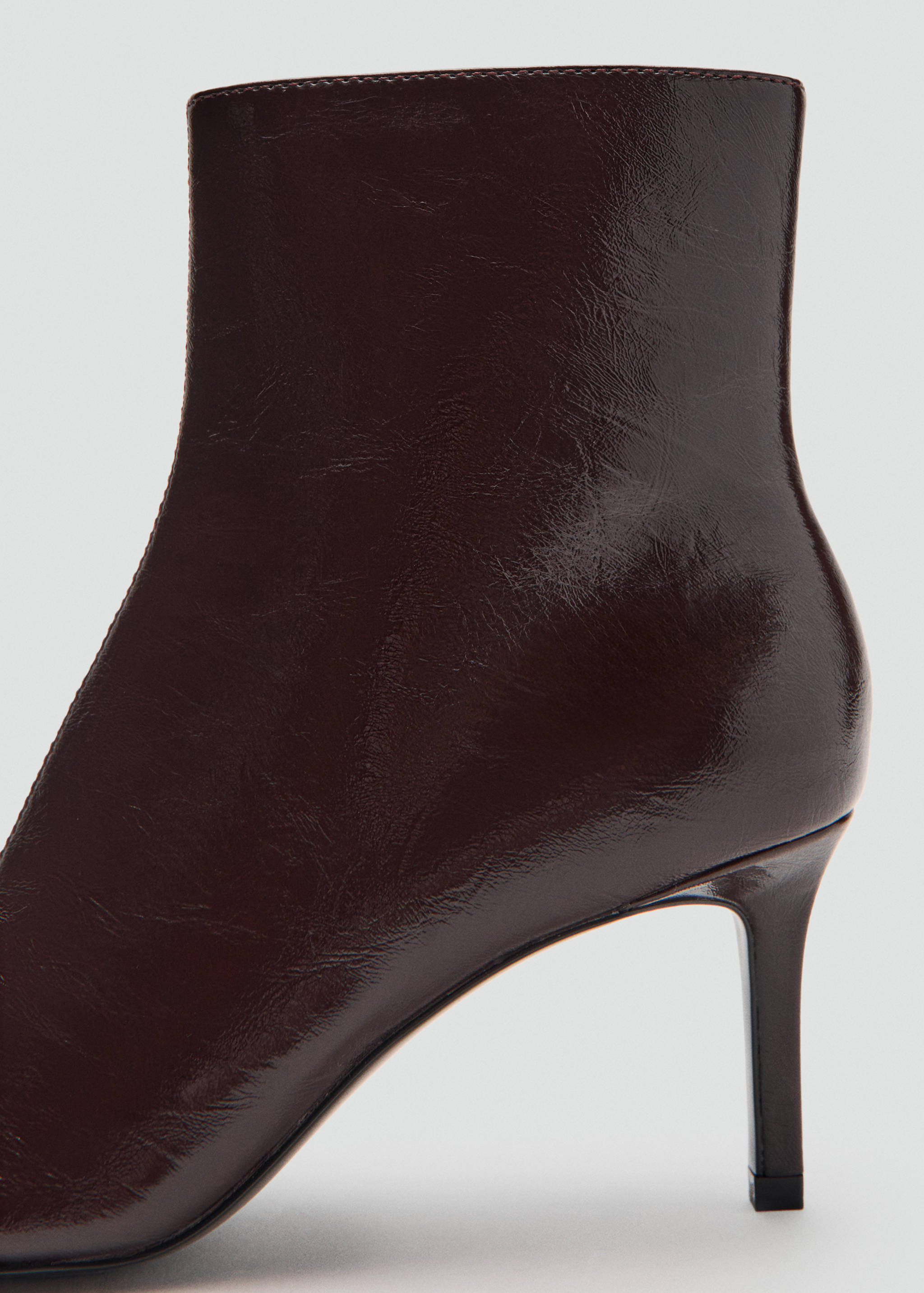 Pointed heel ankle boot - Details of the article 1