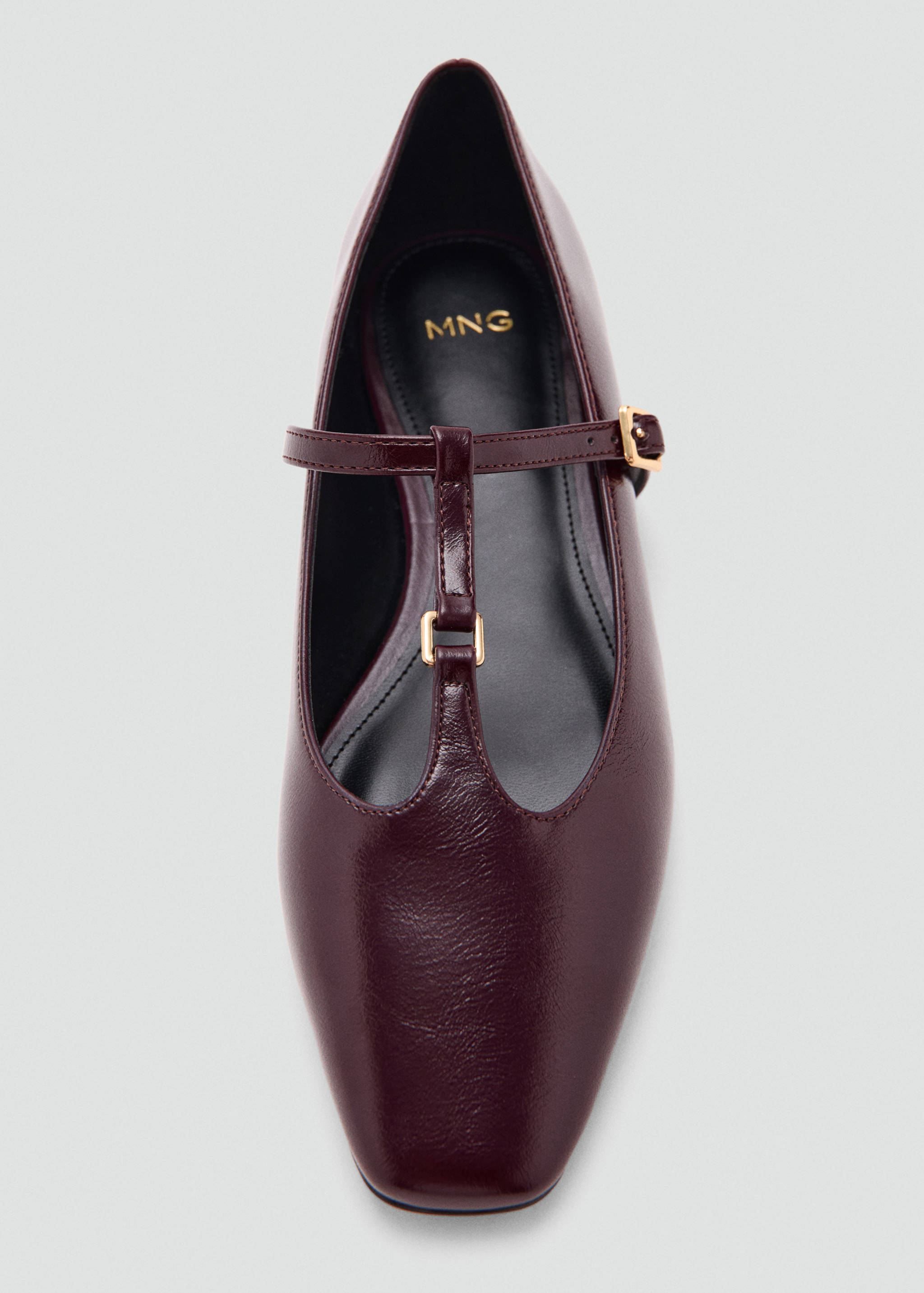 Flat strips shoes - Details of the article 2