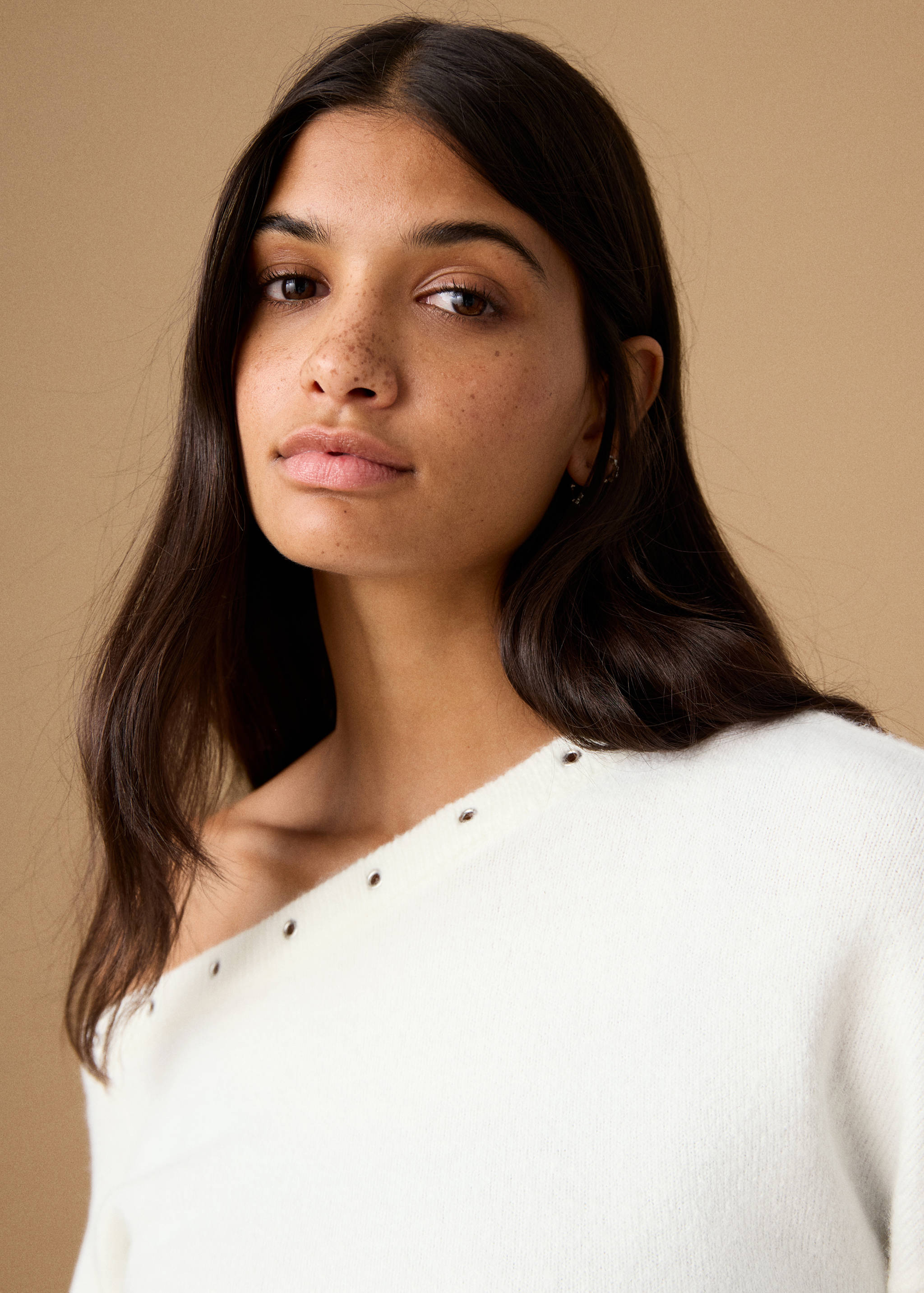 Asymmetrical studded sweater - Details of the article 1