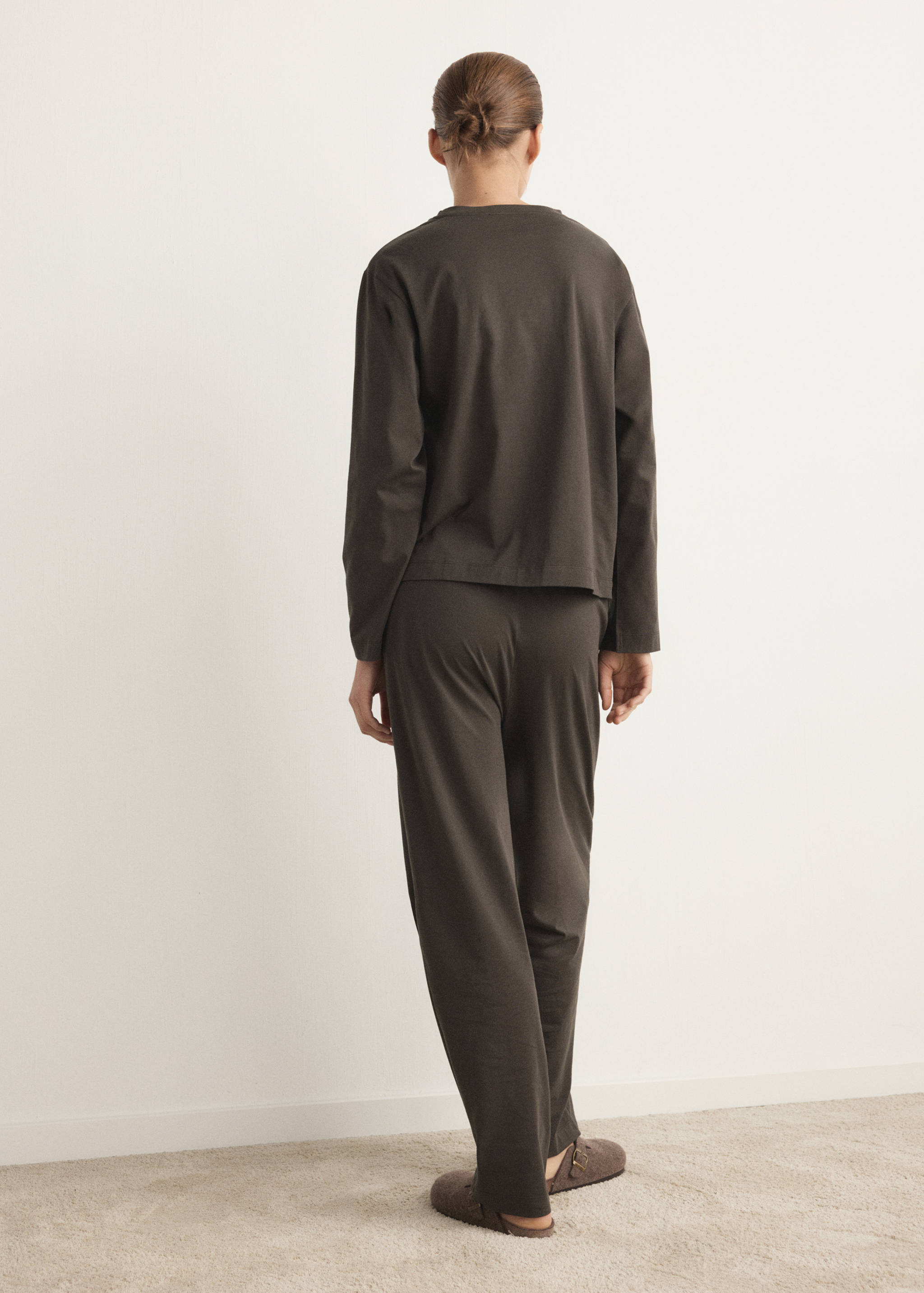 Two-piece plain cotton pyjamas - Reverse of the article