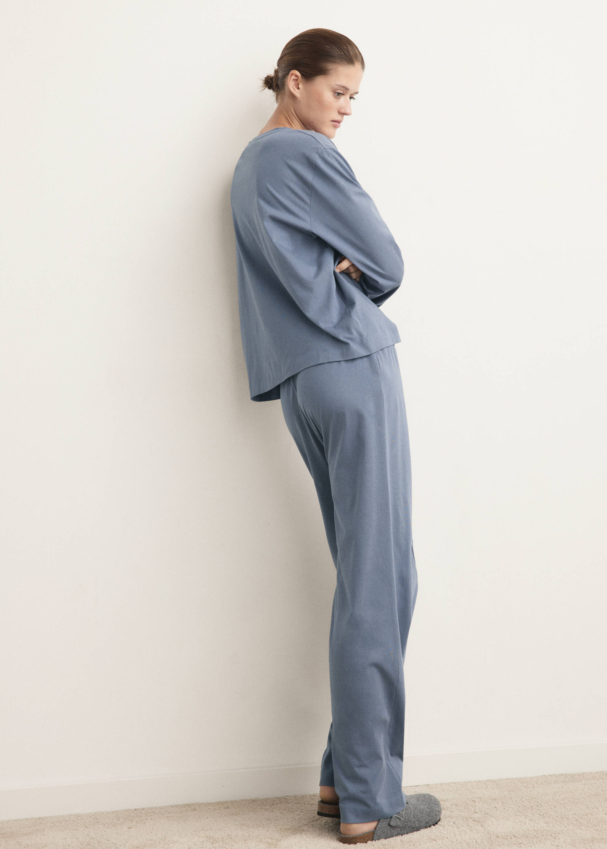 Zweiteiliger Pyjama aus einfarbiger Baumwolle - Rückseite des Artikels
