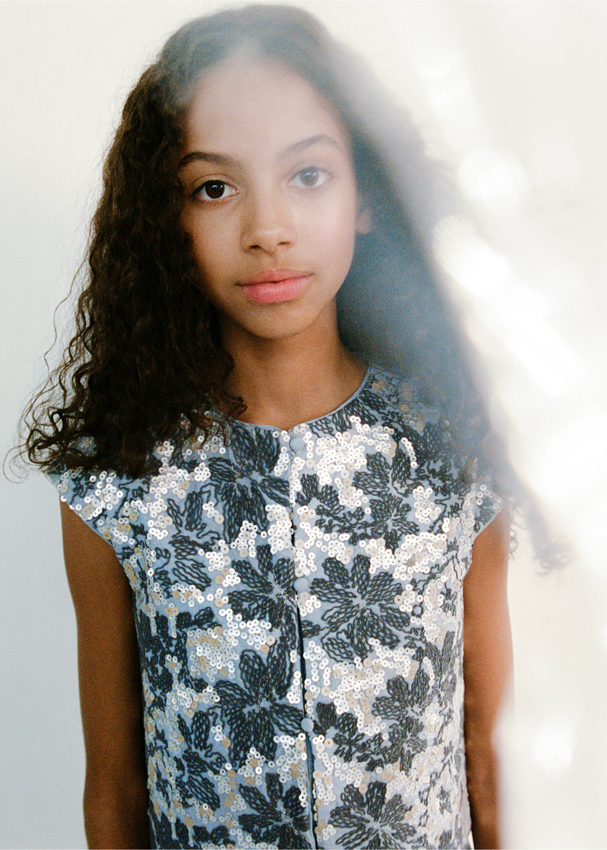 Sequin embroidered gilet - General plane, Blue. Ref: 27071246-00.