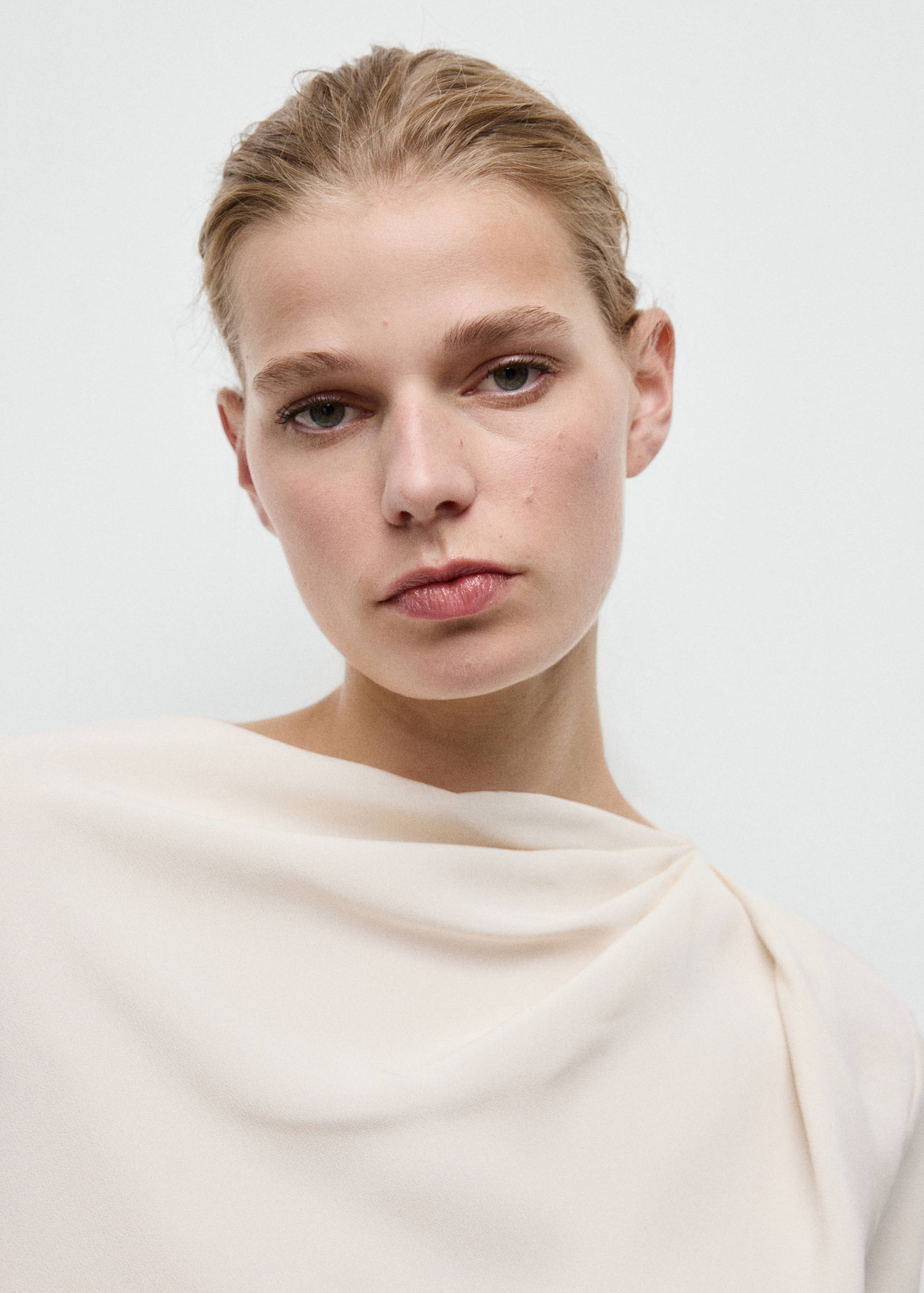 Draped boat-neck blouse - Details of the article 1