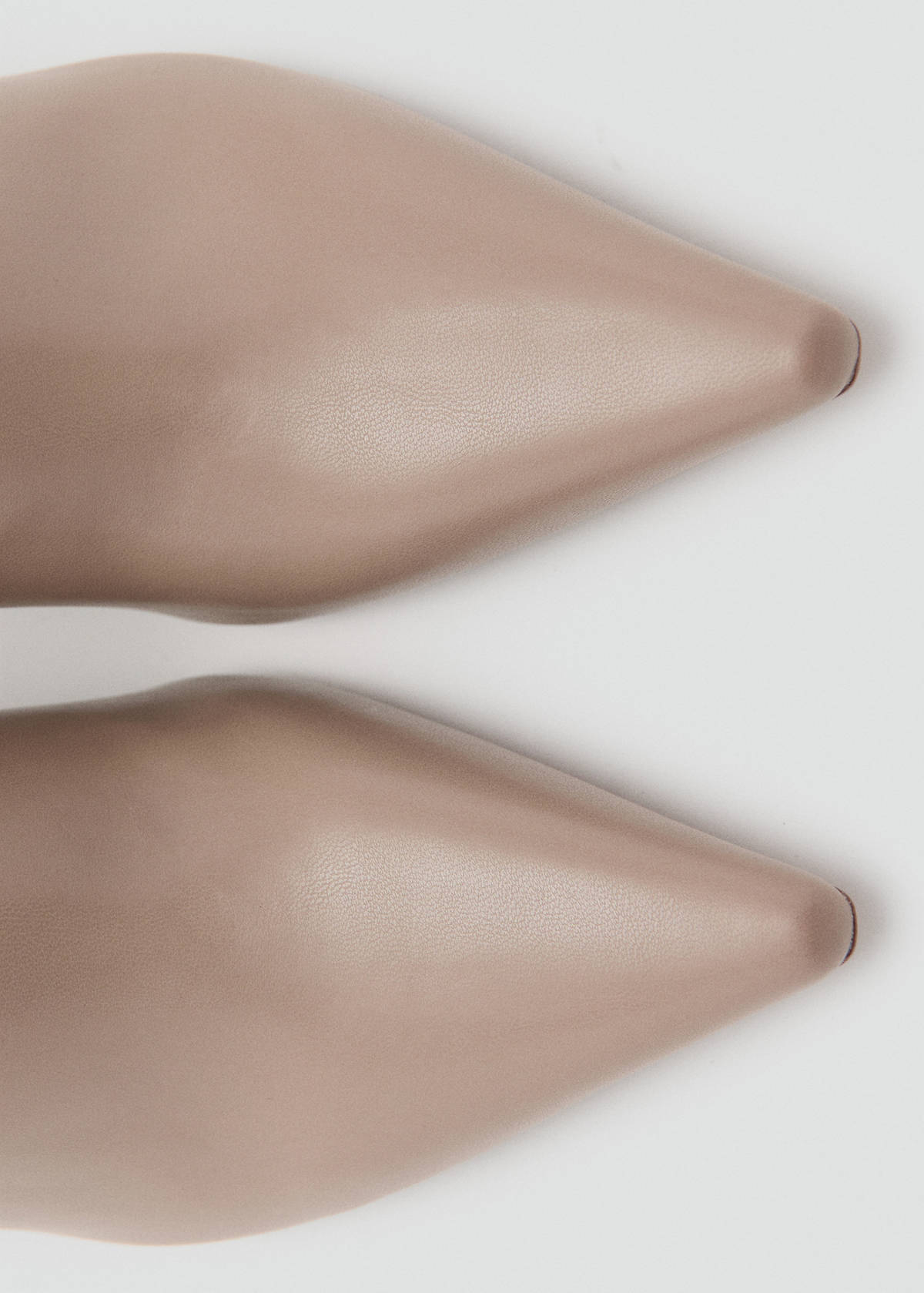 Ankle boots with block heel — Ecru