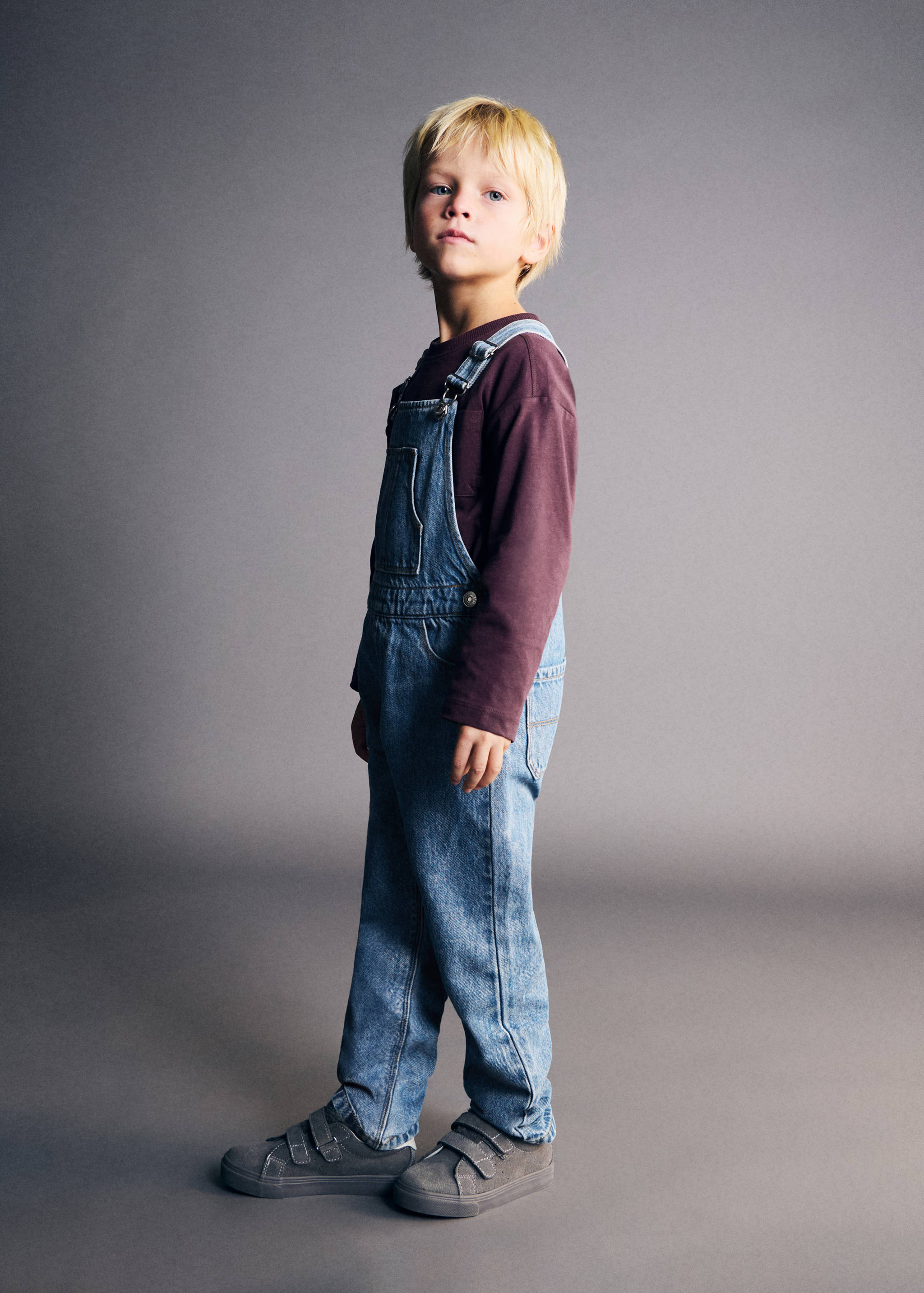 Peto denim largo - Plano medio