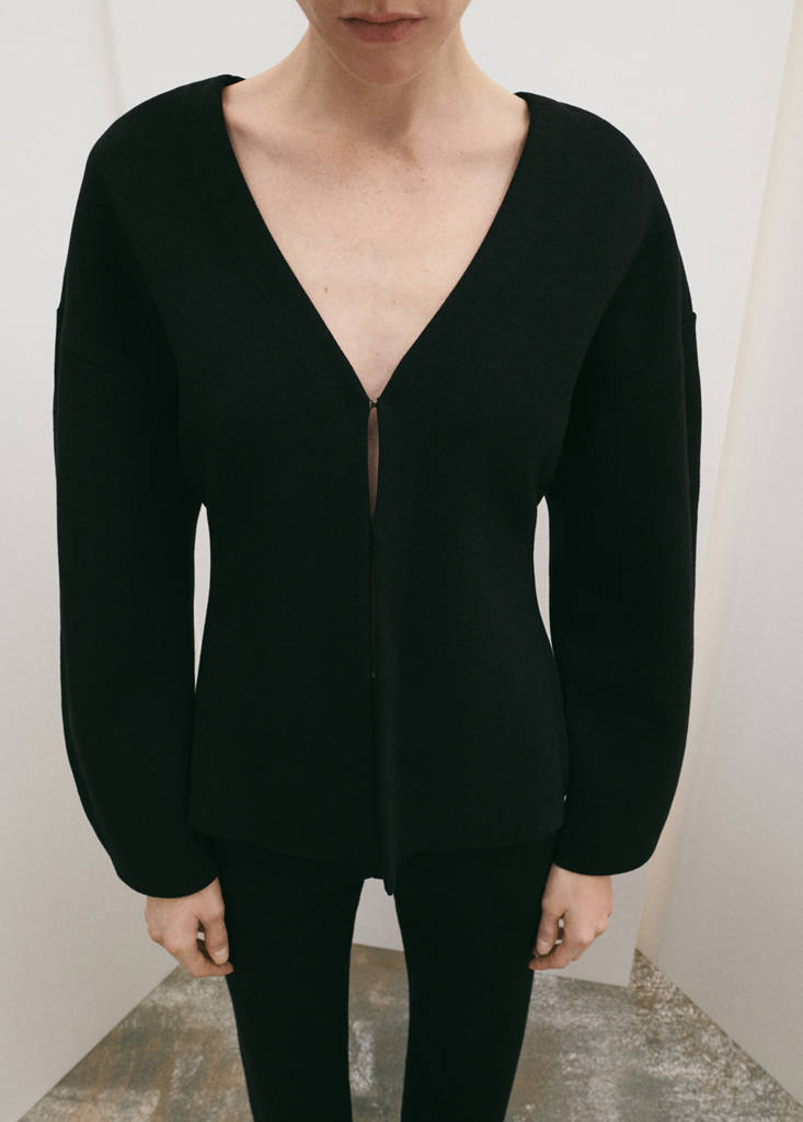 Oversized V-neck cardigan — Black