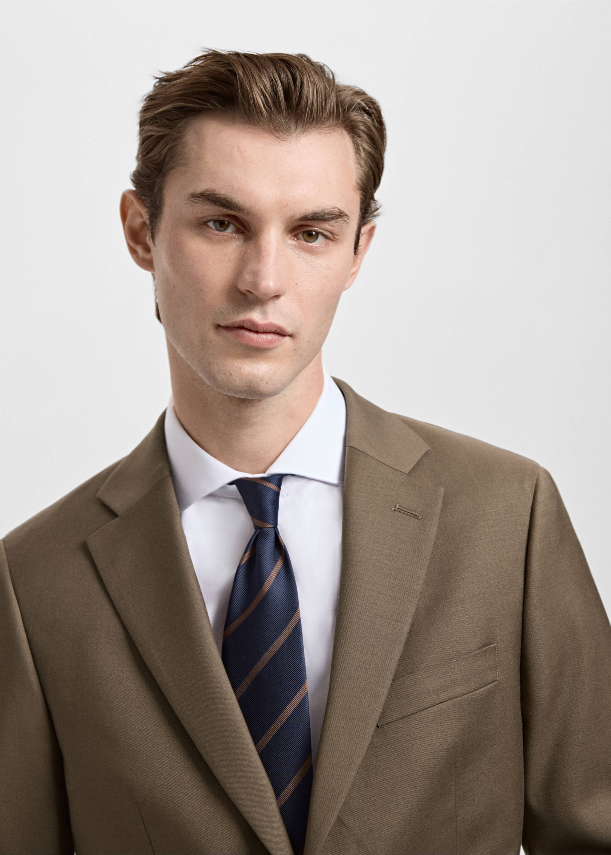 Turin 100% virgin wool suit jacket - Details of the article 1, Brown. Ref: 27071271-00.