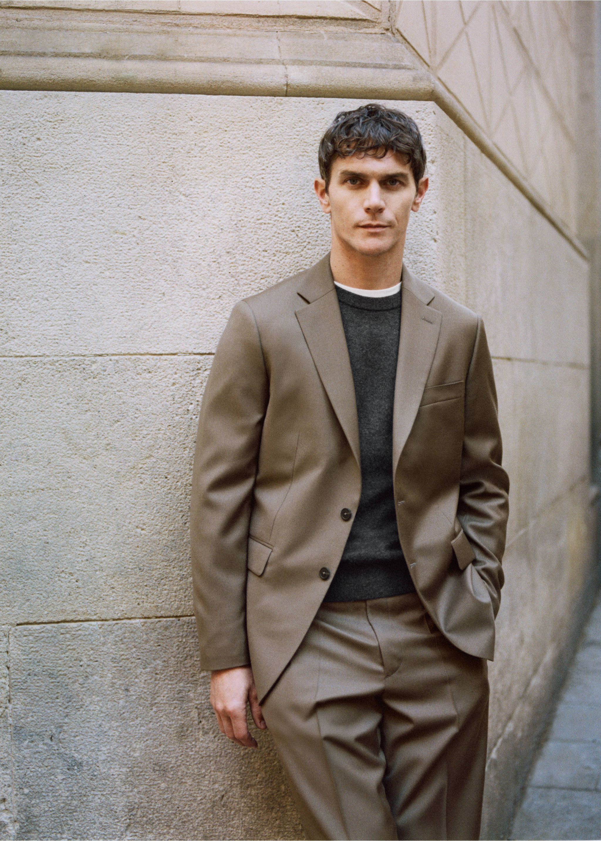 Turin 100% virgin wool suit jacket - Details of the article 3, Brown. Ref: 27071271-00.