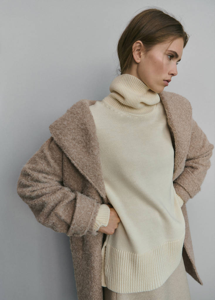 Lapels bouclé coat — Beige