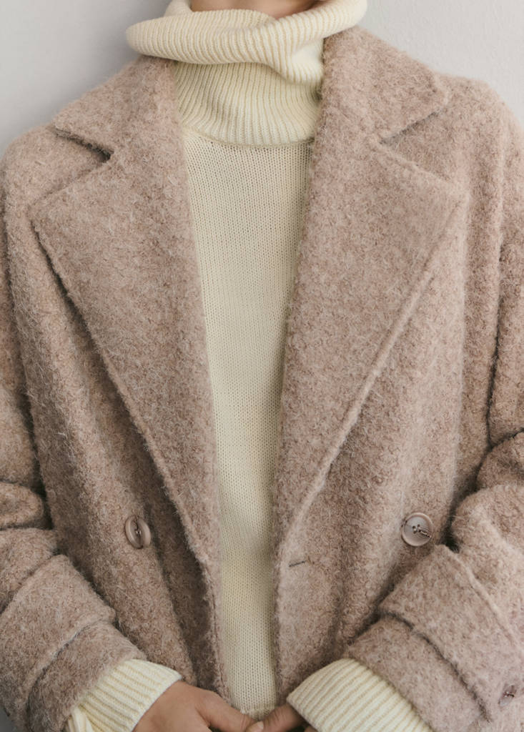 Lapels bouclé coat — Beige