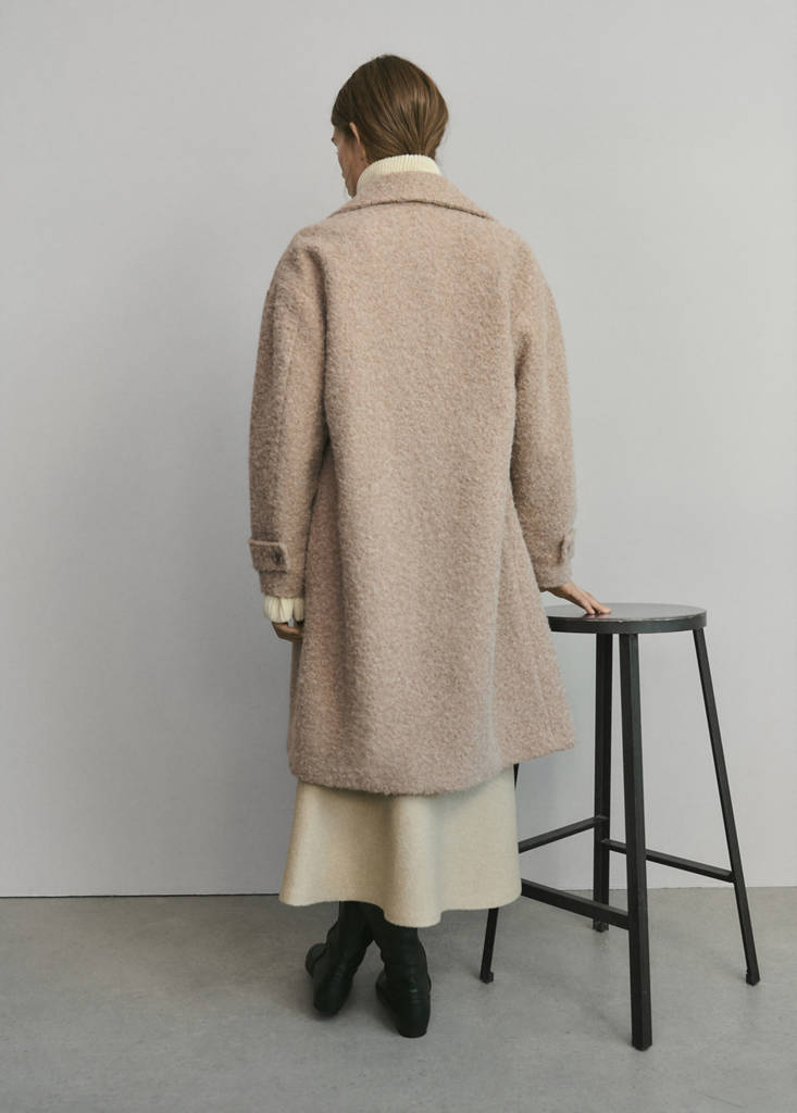 Lapels bouclé coat — Beige