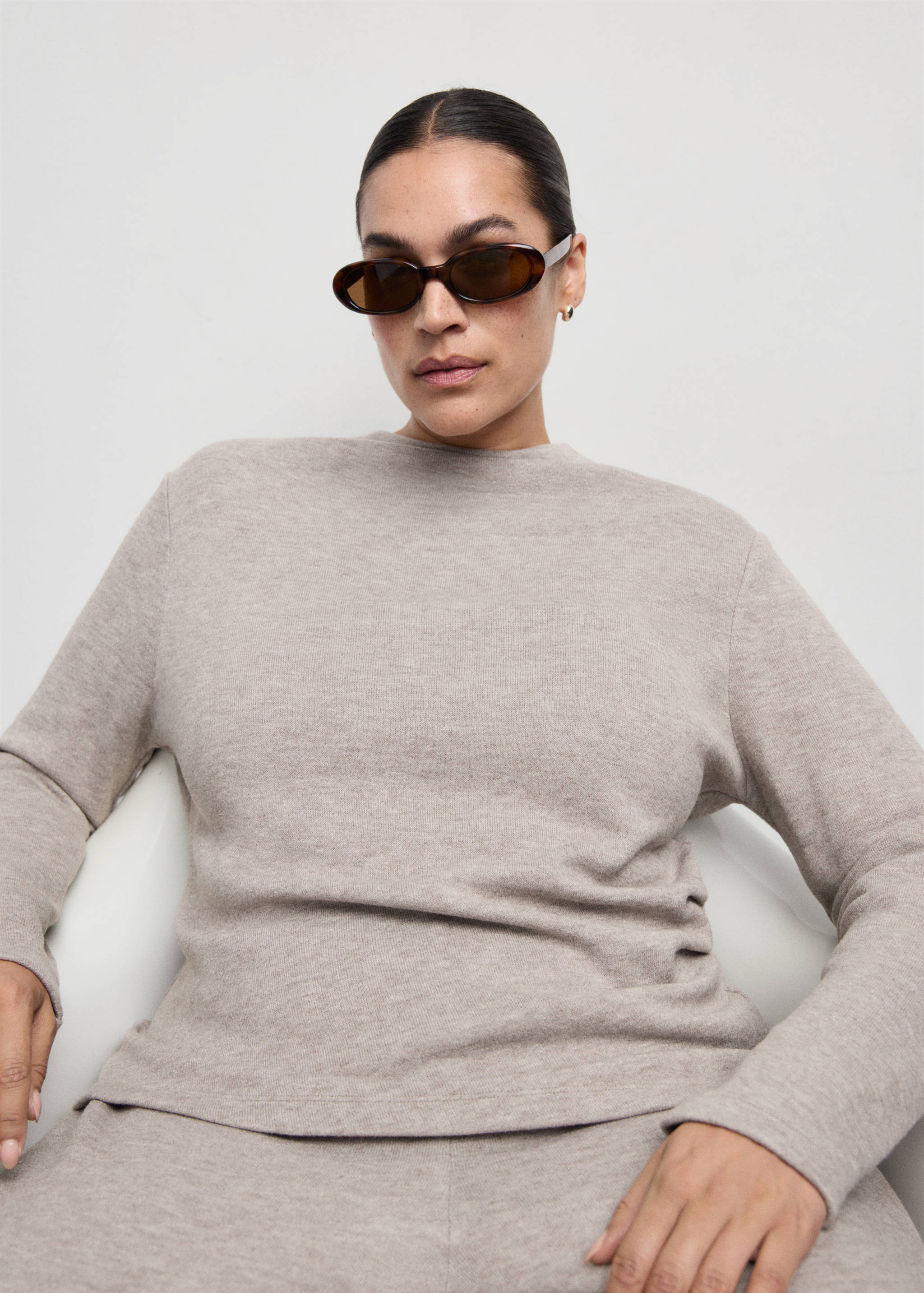 Fine-knit perkins-neck sweatshirt - Details of the article 5