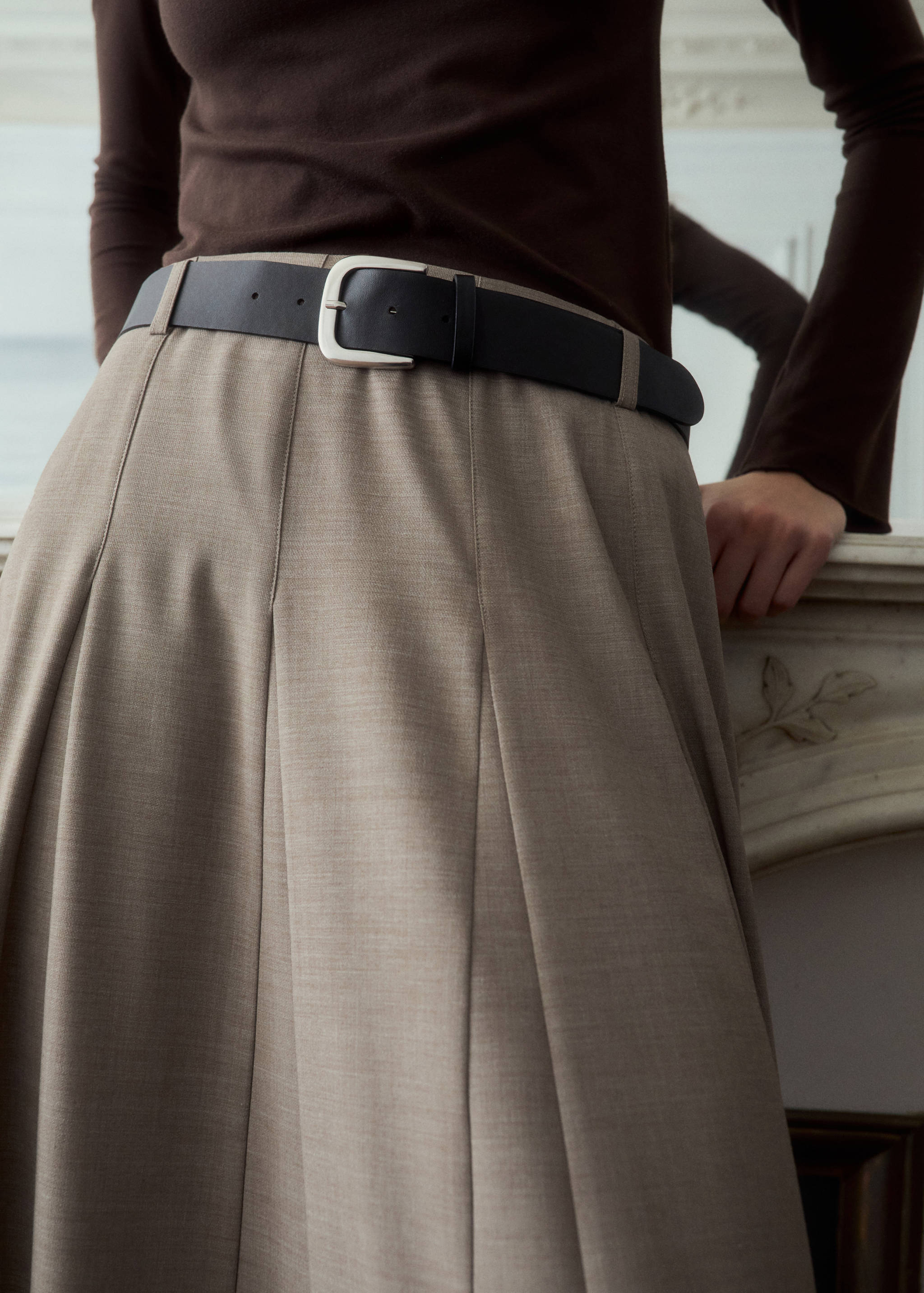 A-line skirt with godets and belt - Medium plane