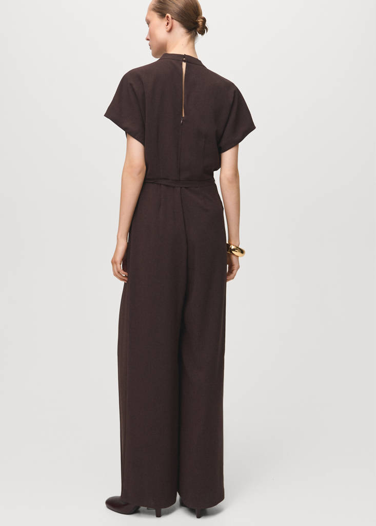 Pleated jumpsuit with belt — Brown