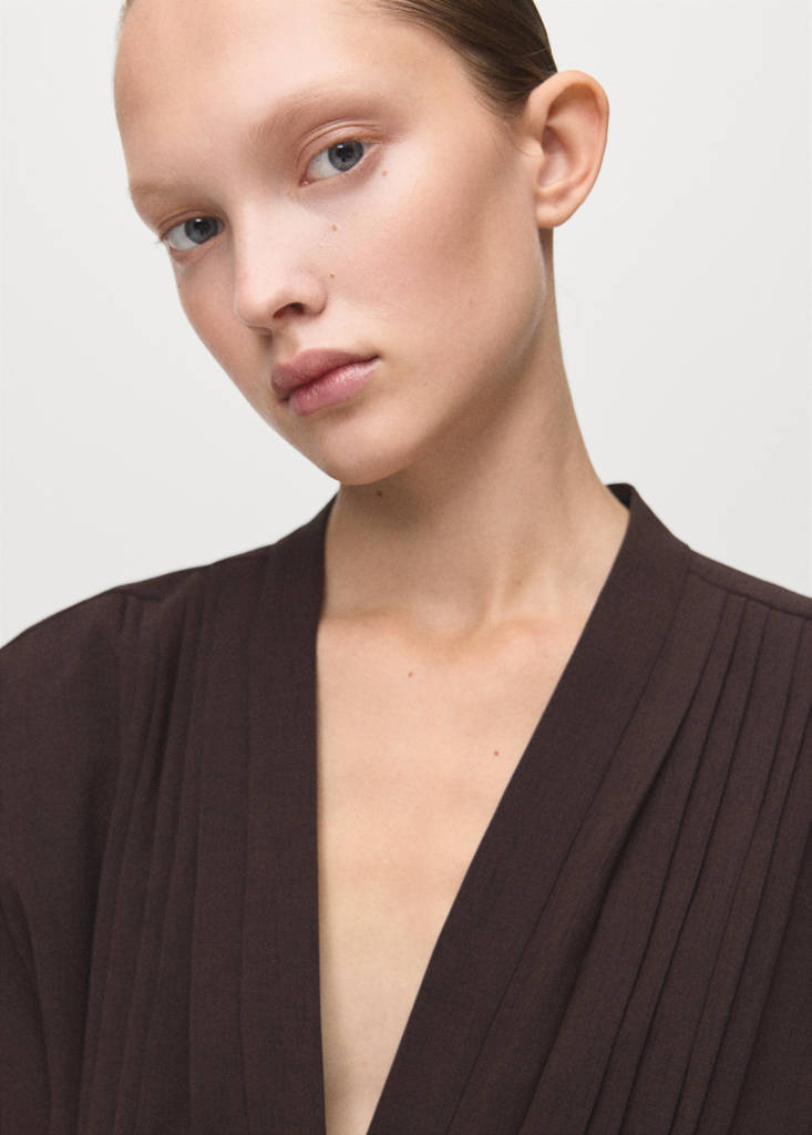 Pleated jumpsuit with belt — Brown