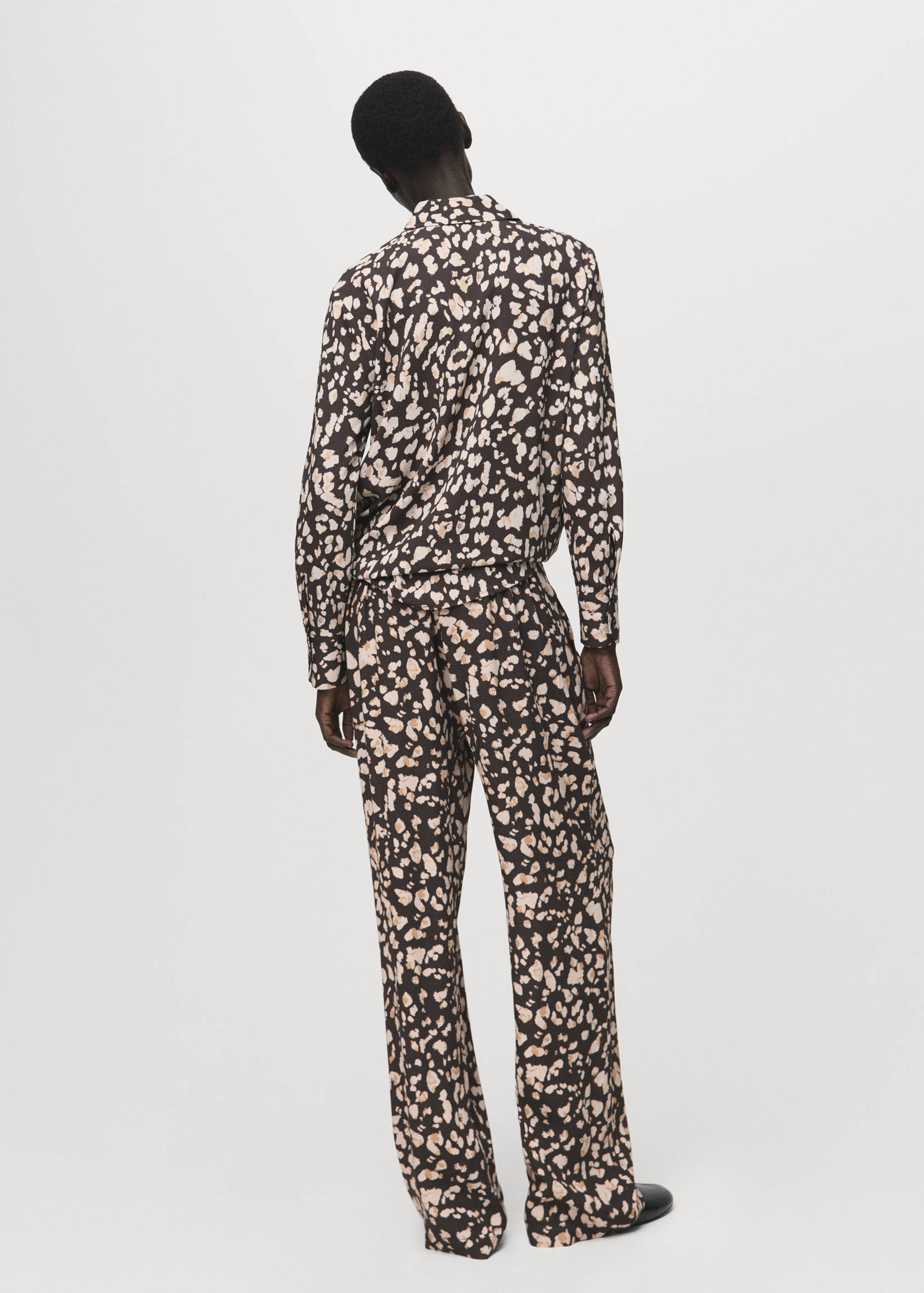 بنطلون بطبعة ذو خصر مطاطي - الجهة الخلفية للمنتج