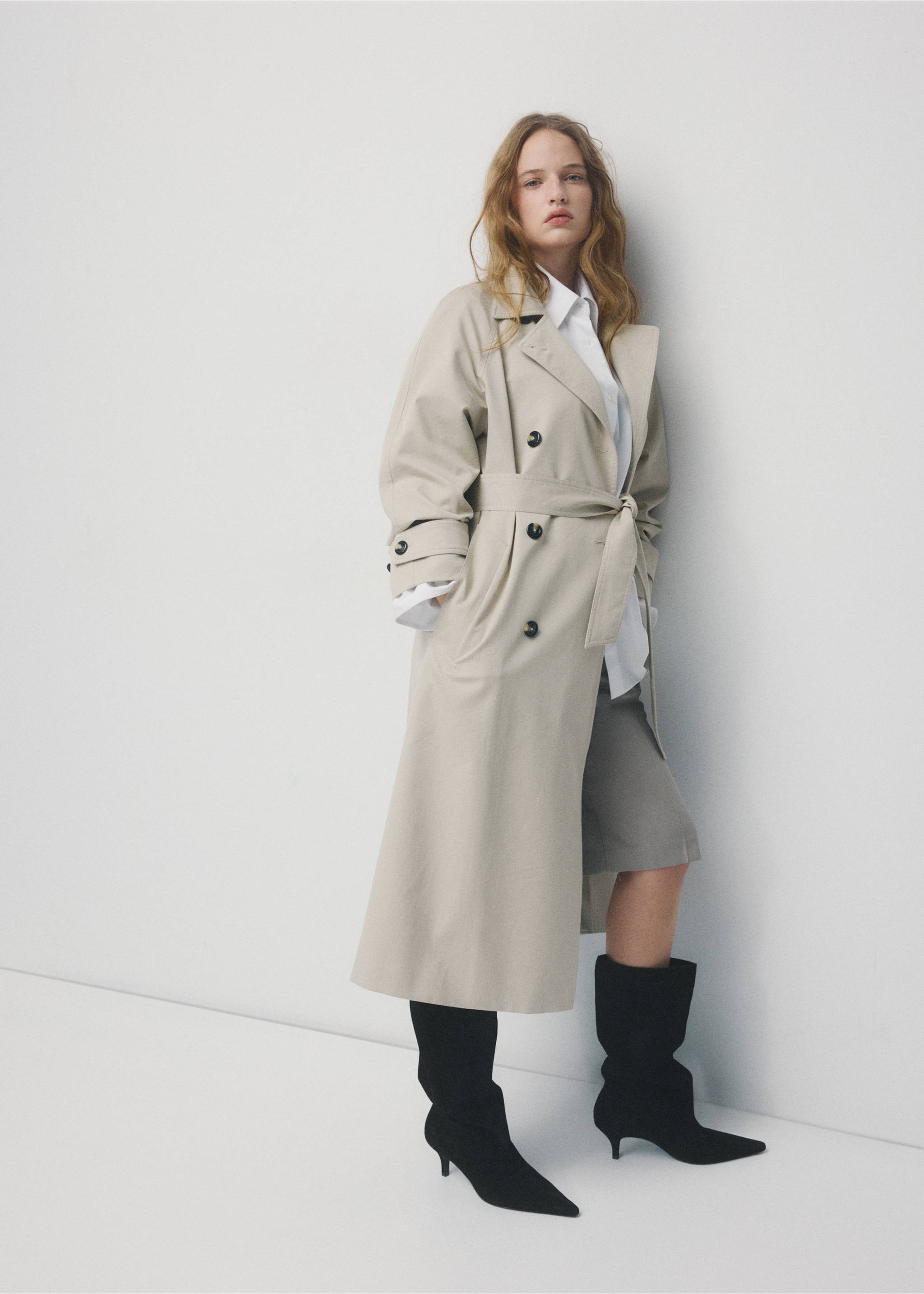 حذاء كاحل من جلد الشمواه بكعب مدبب - تفاصيل المنتج 9, أسود. Ref: 27071283-00.