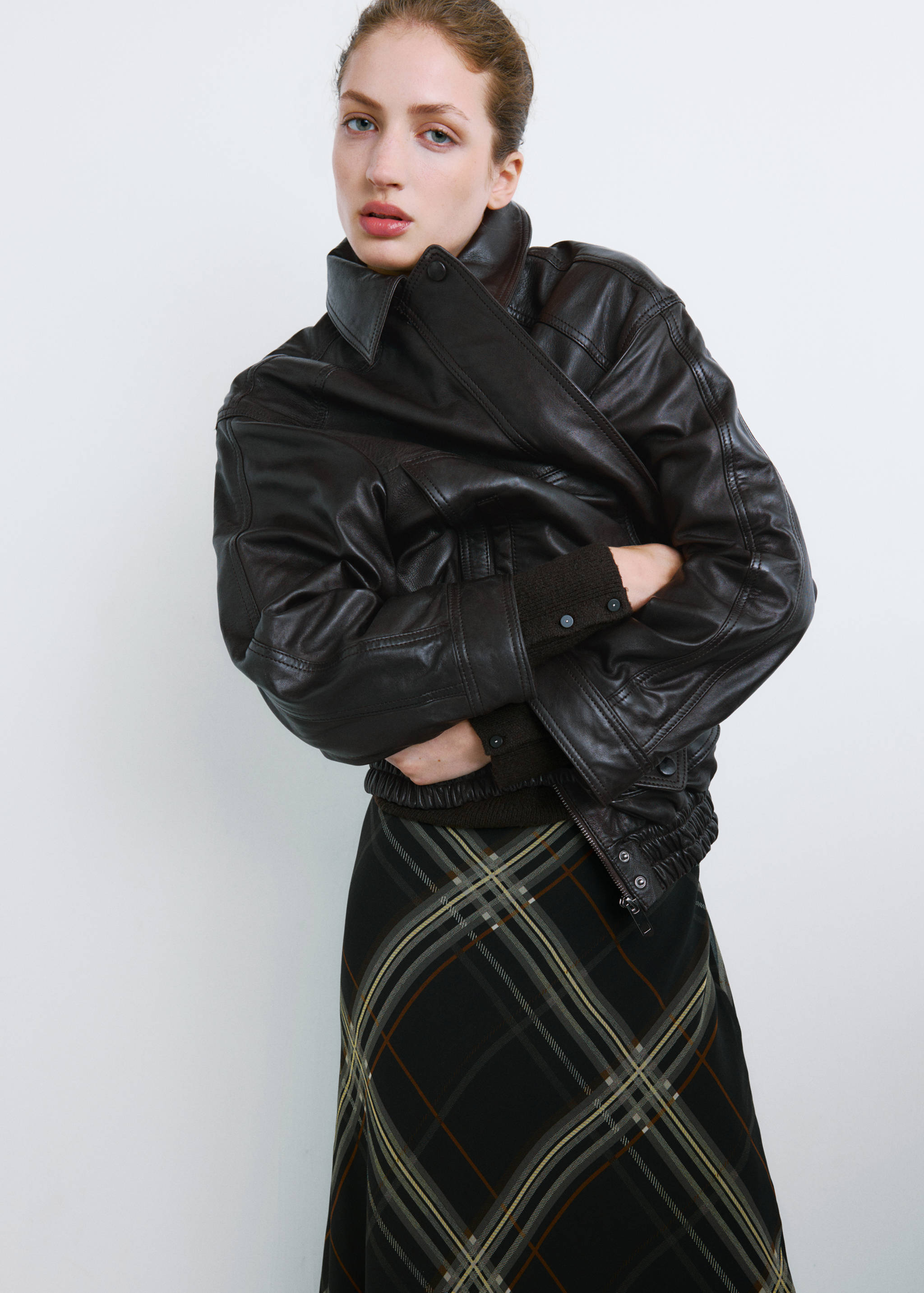 Oversized leather jacket - Details of the article 6