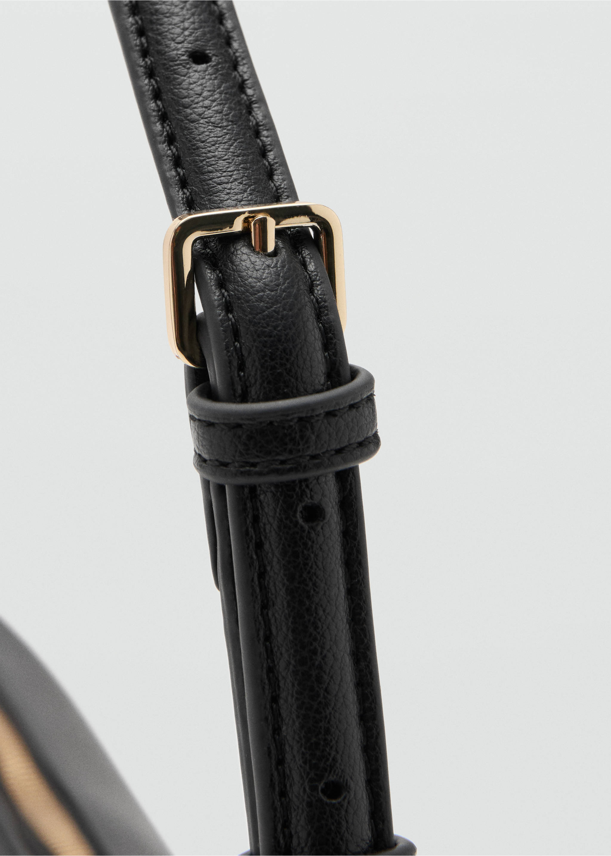 Faux-leather shoulder bag - Details of the article 2, Black. Ref: 27071286-00.