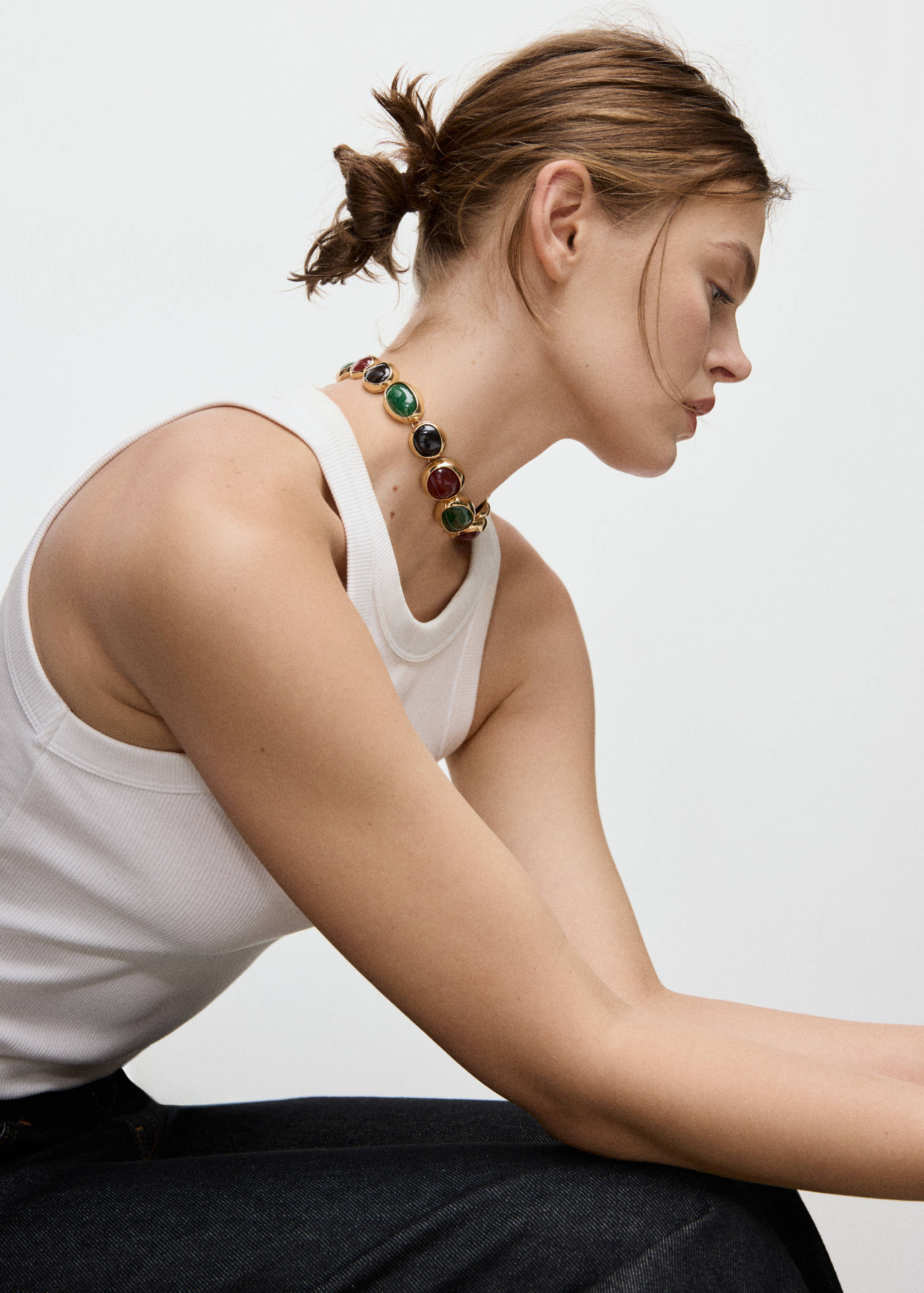 Combined-resin bead necklace - General plane