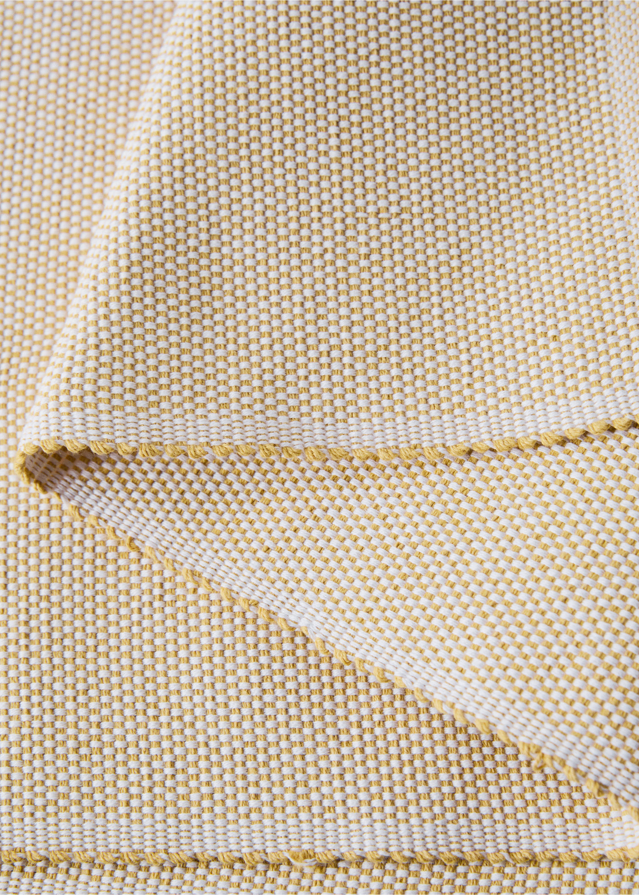 Cotton table runner with melange effect - Details of the article 1, Yellow. Ref: 27071309-00.