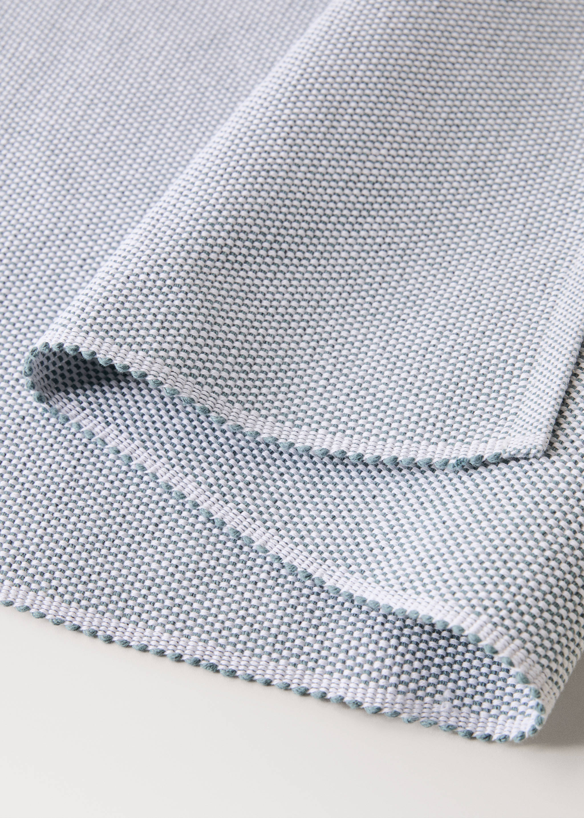 Cotton table runner with melange effect - Details of the article 1