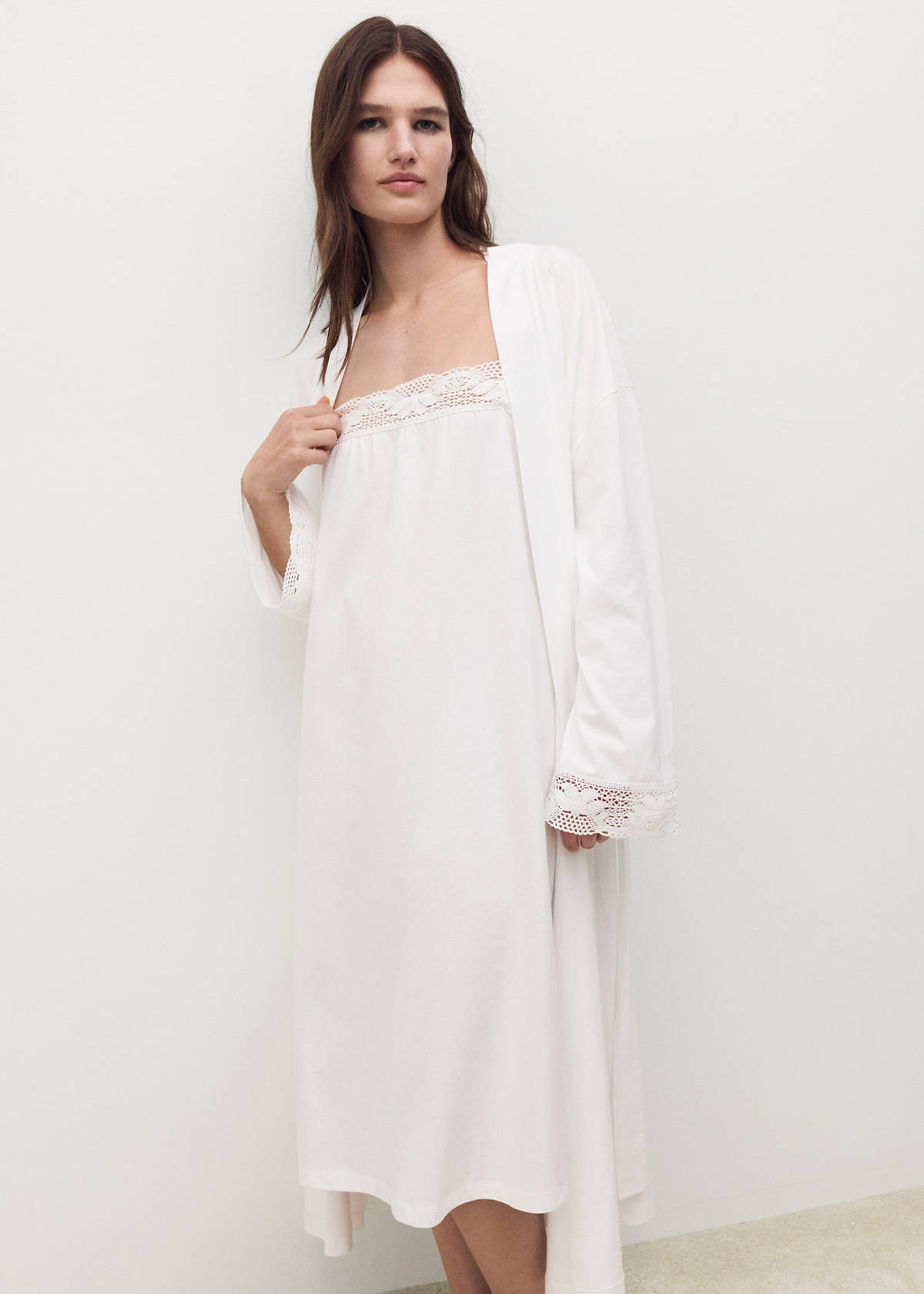 Cotton lace nightgown — White