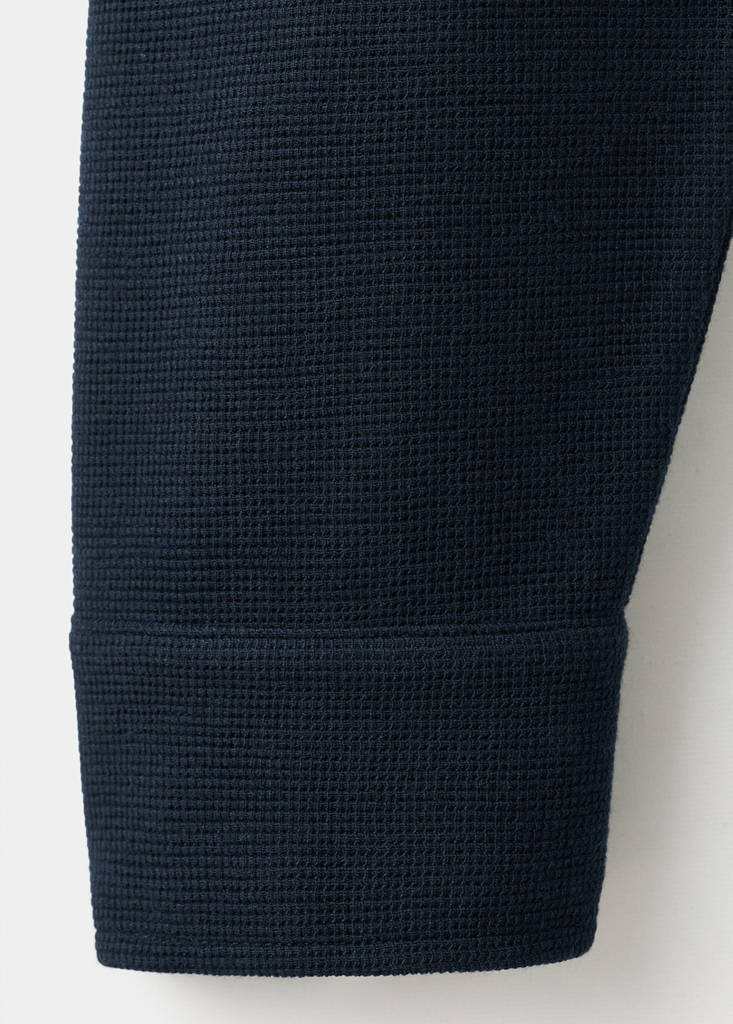 Knitted structured polo sweater — Navy