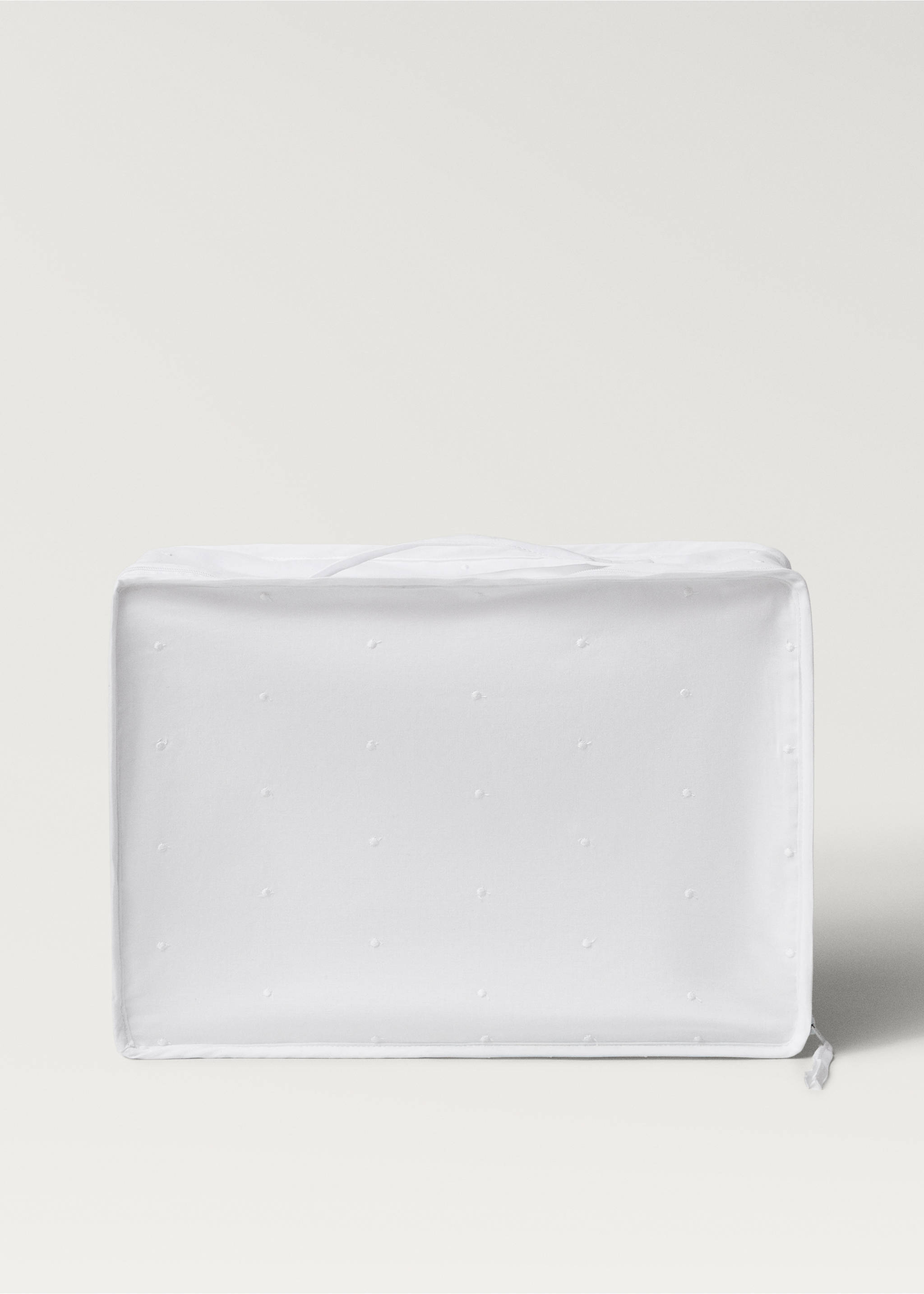 Organising box with embroidered details - Article without model, White. Ref: 27071335-00.