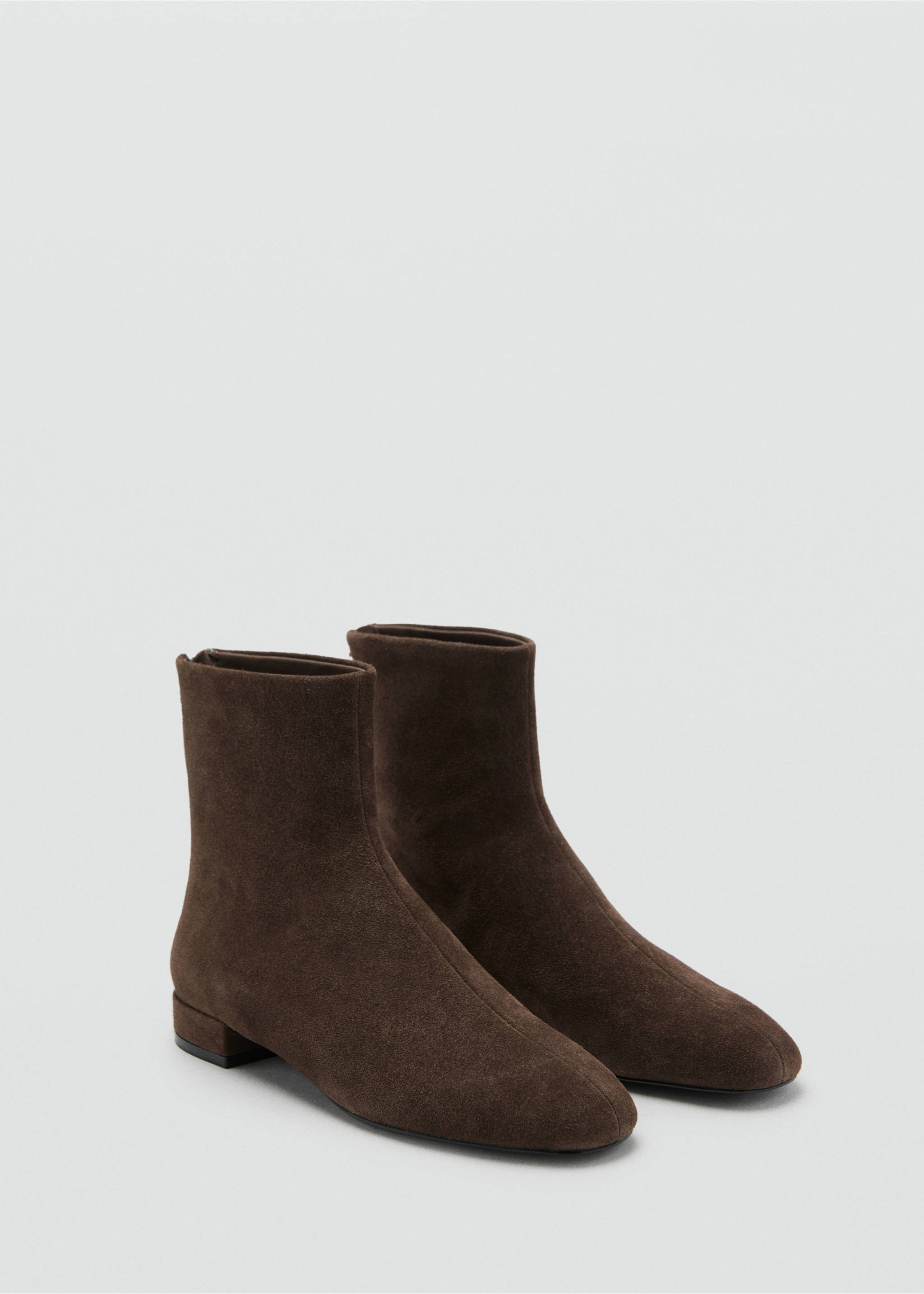Suede ankle boots with round toe - Medium plane, Chocolate. Ref: 27071342-00.